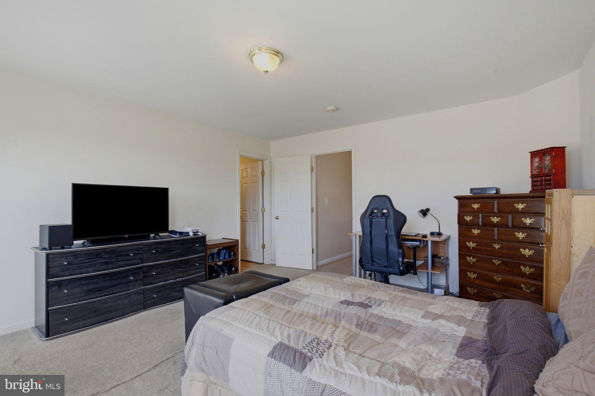 LEXINGTON PARK - Residential