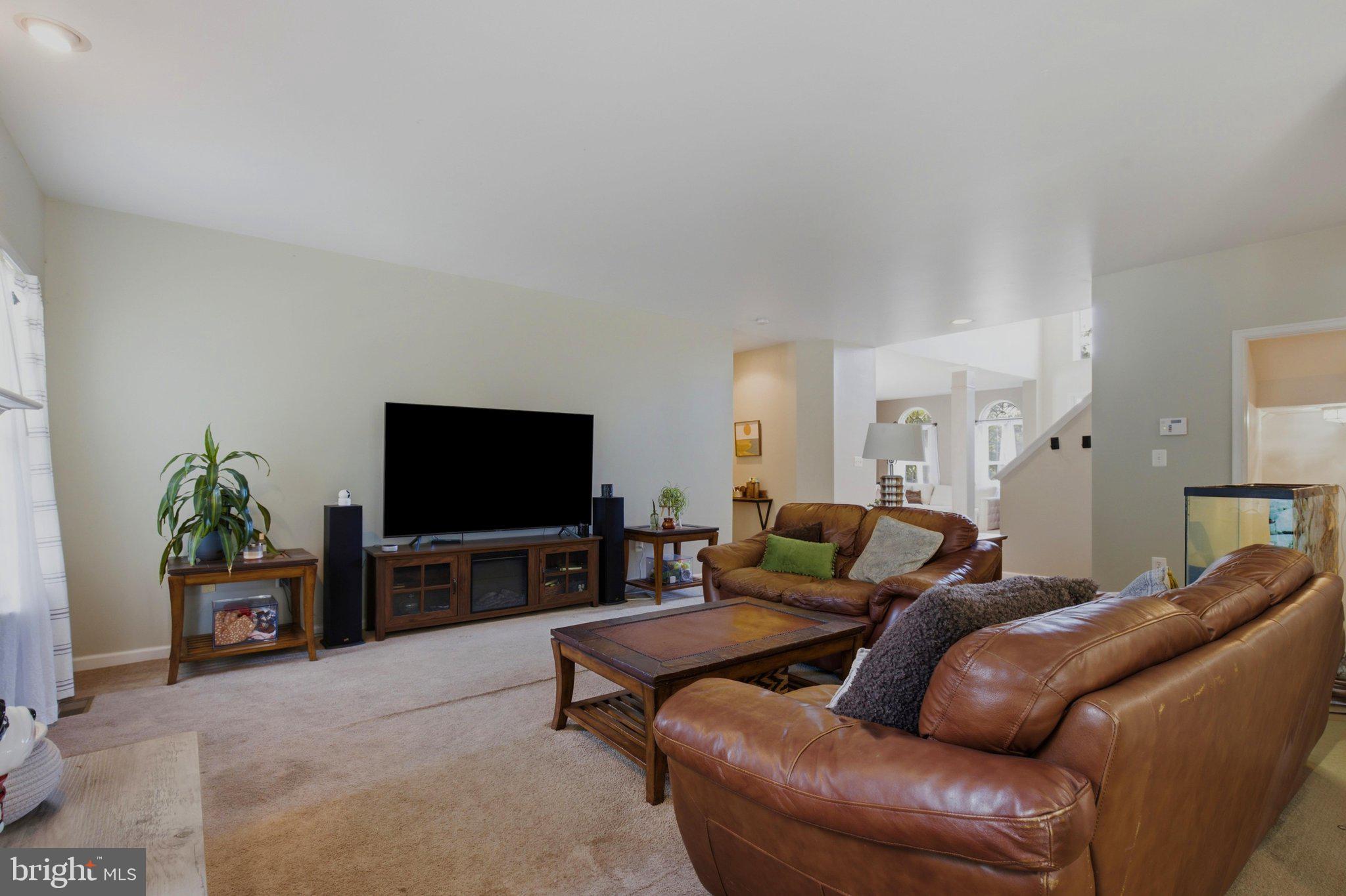 LEXINGTON PARK - Residential