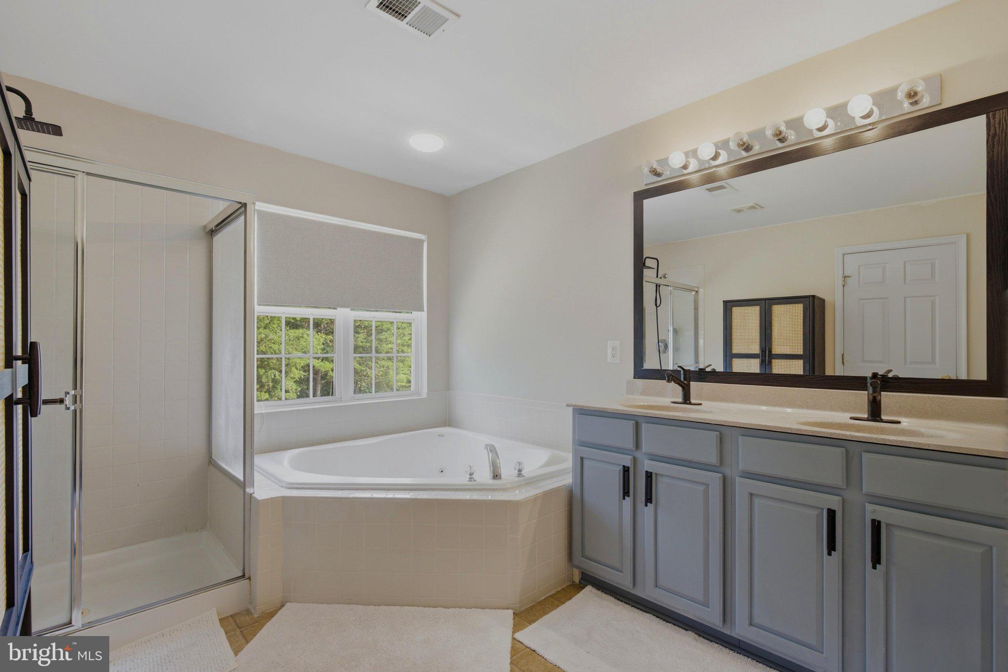 LEXINGTON PARK - Residential