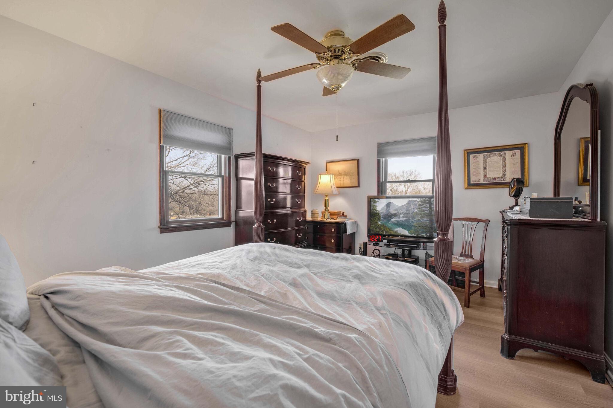 POOLESVILLE OUTSIDE - Residential