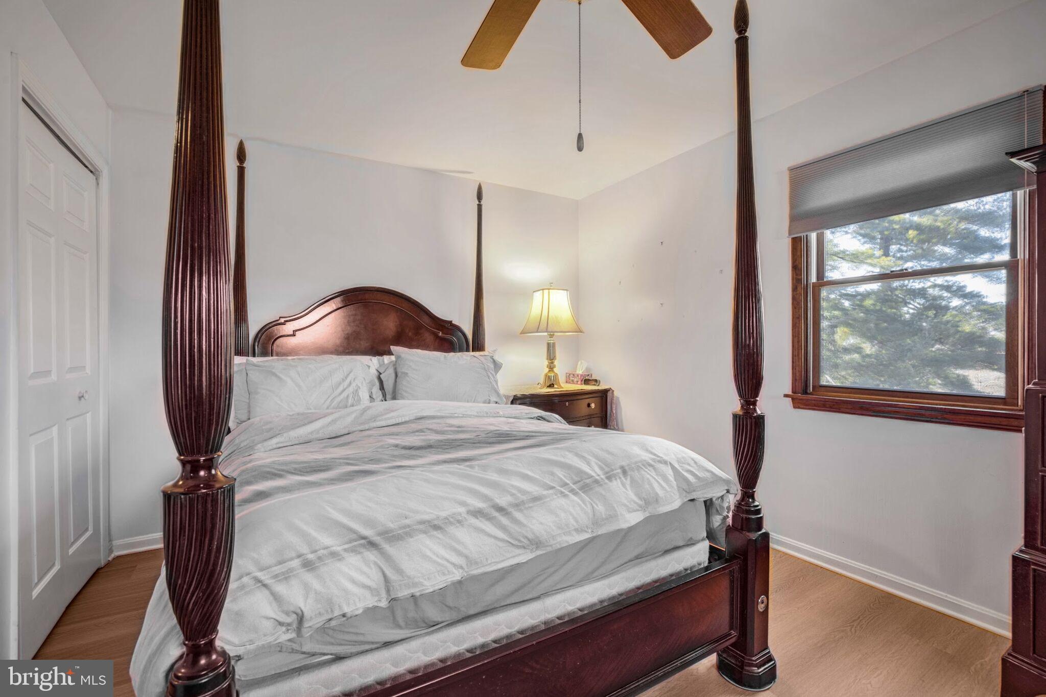 POOLESVILLE OUTSIDE - Residential