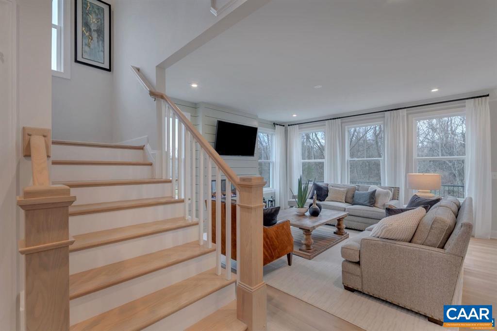 PLEASANT GREEN - Residential
