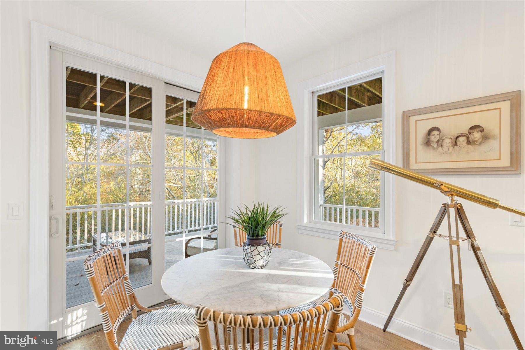 OCEAN BREEZES - Residential