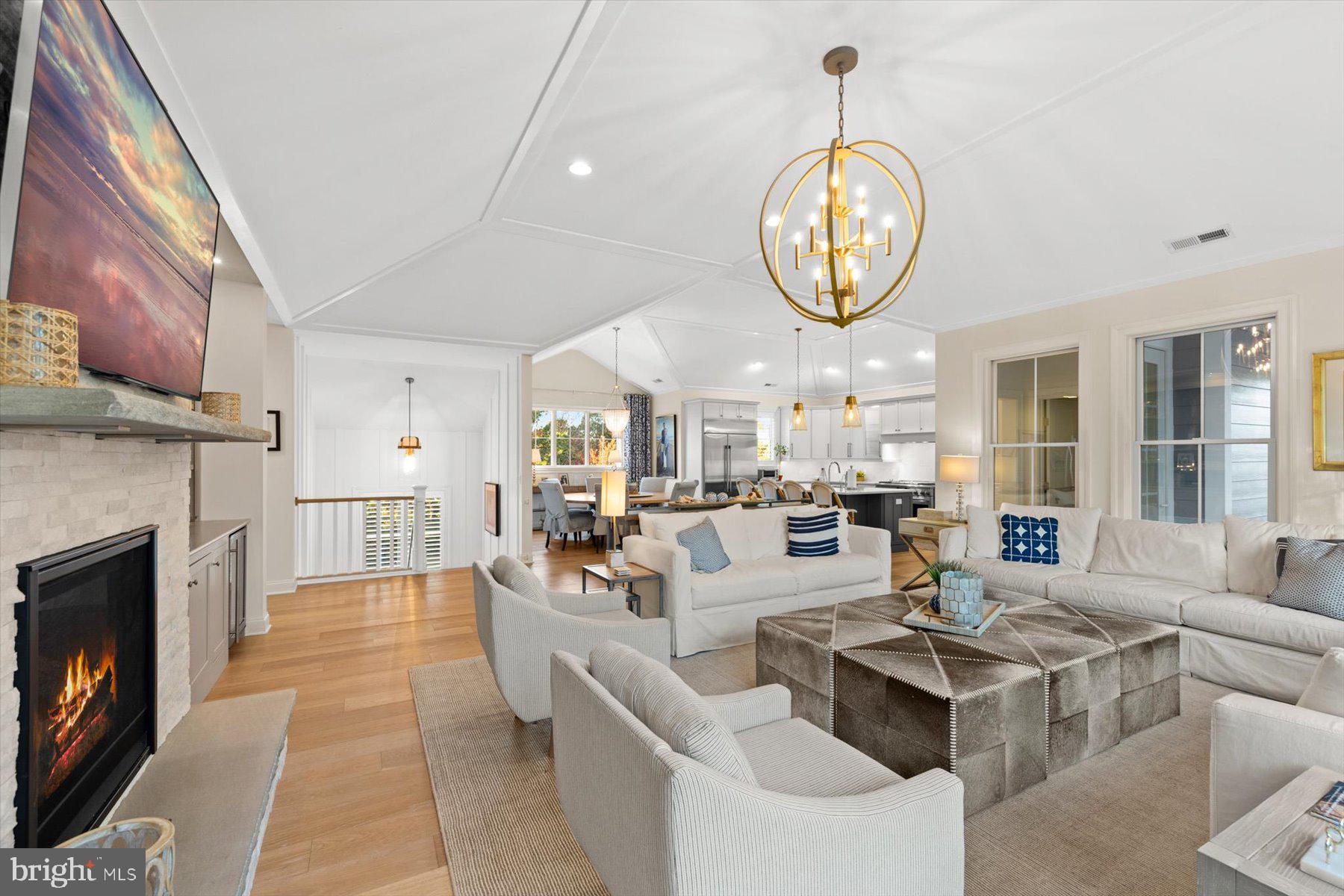 OCEAN BREEZES - Residential