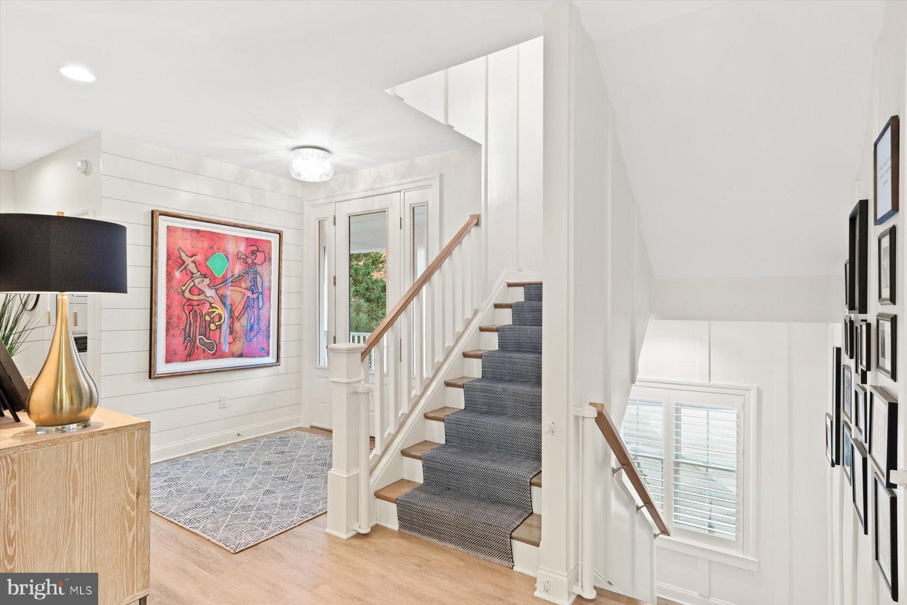 OCEAN BREEZES - Residential