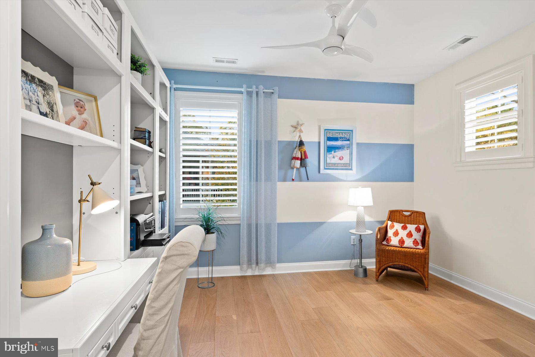 OCEAN BREEZES - Residential