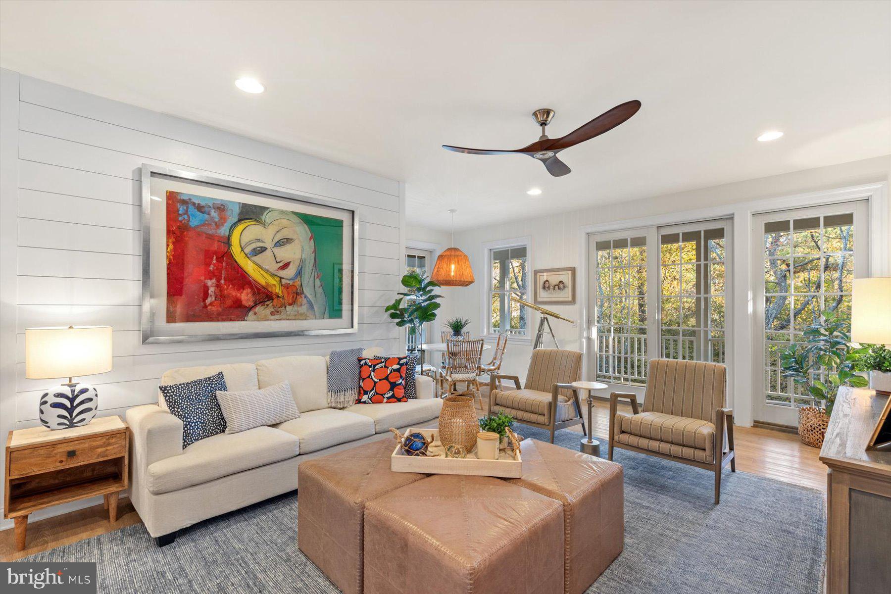 OCEAN BREEZES - Residential