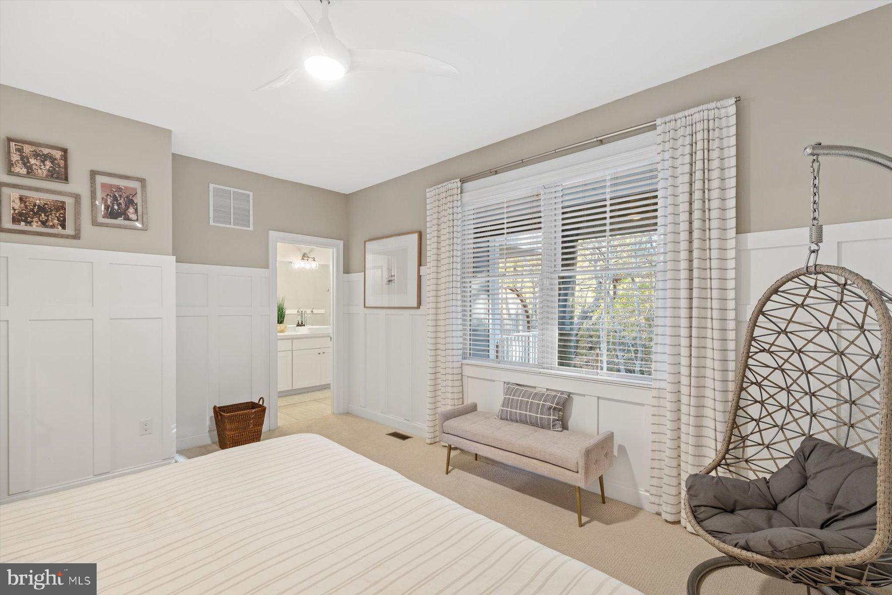 OCEAN BREEZES - Residential