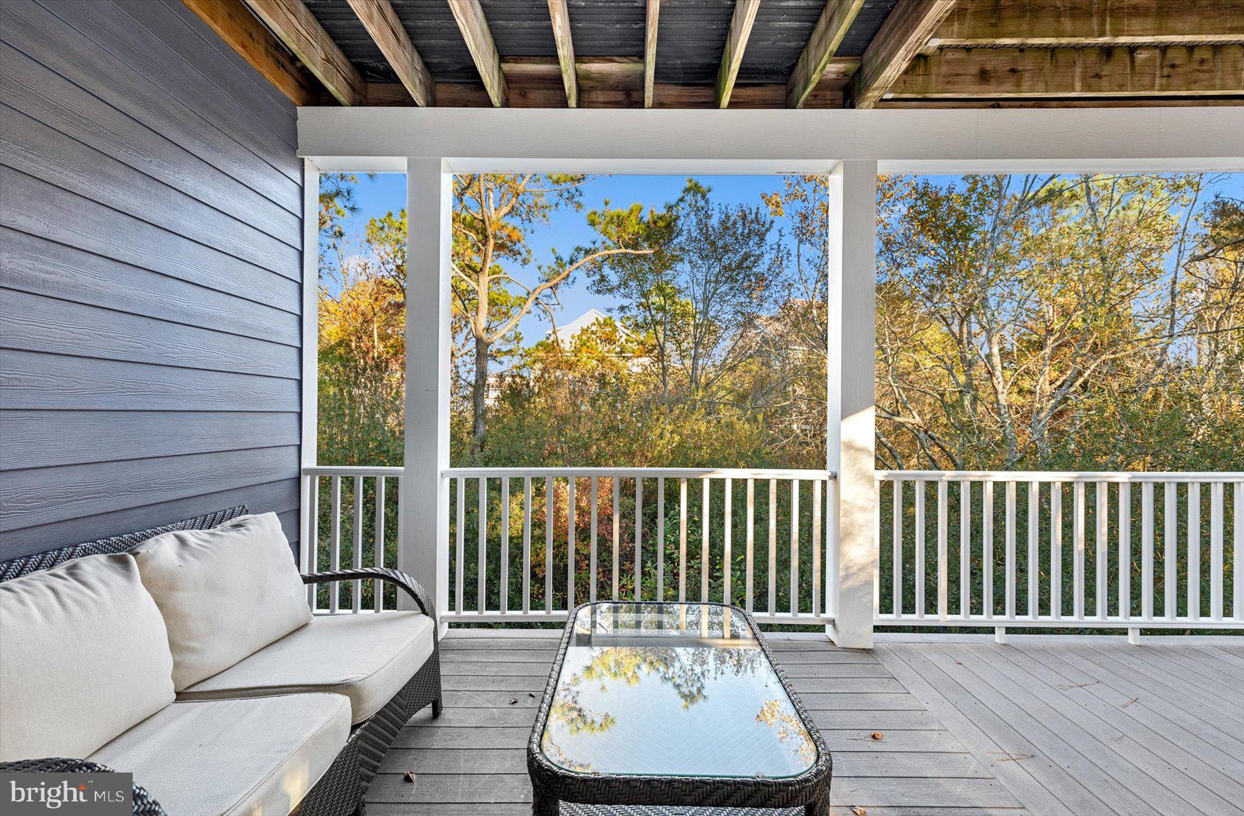OCEAN BREEZES - Residential