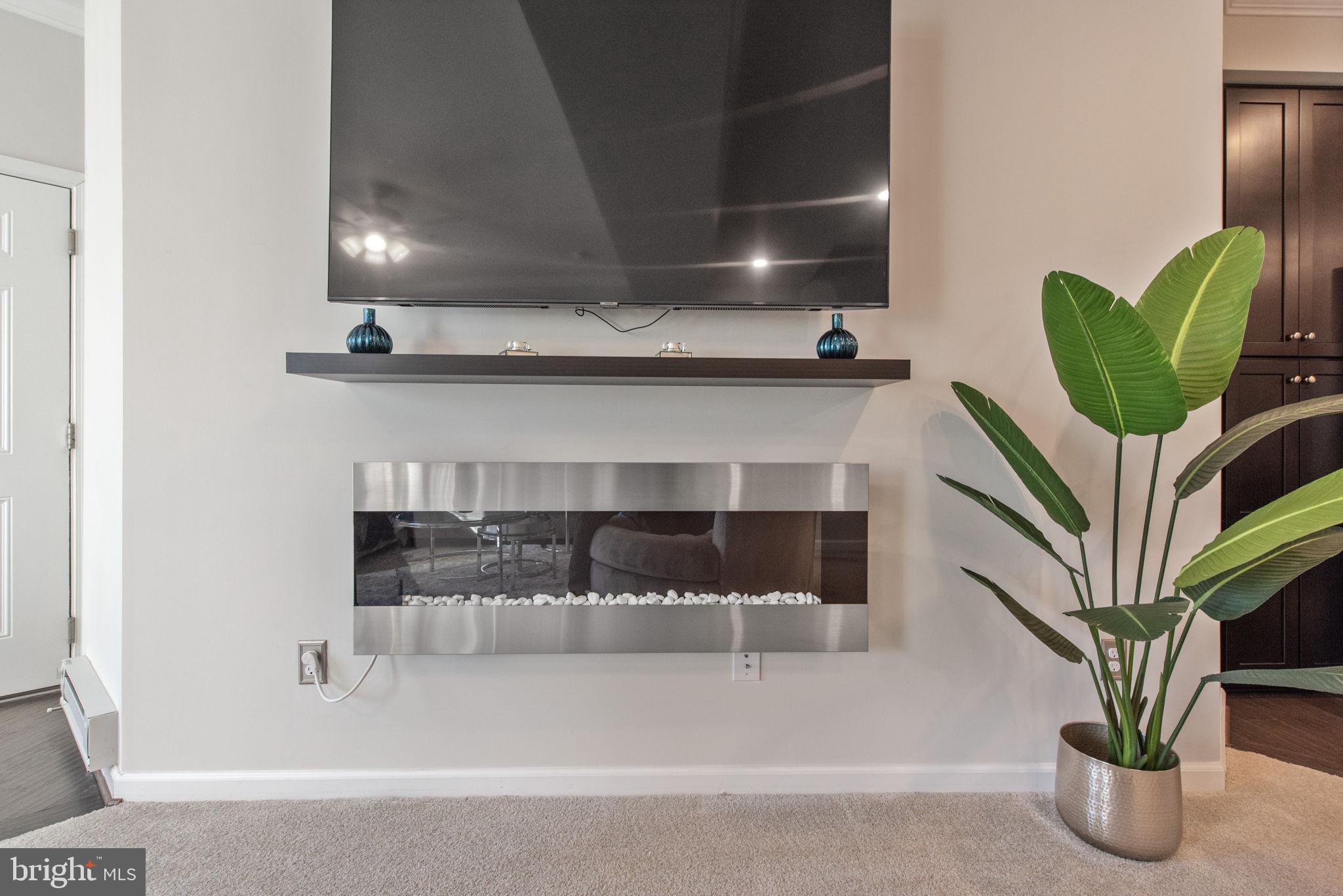 VIRGINIA MANOR - Residential Lease