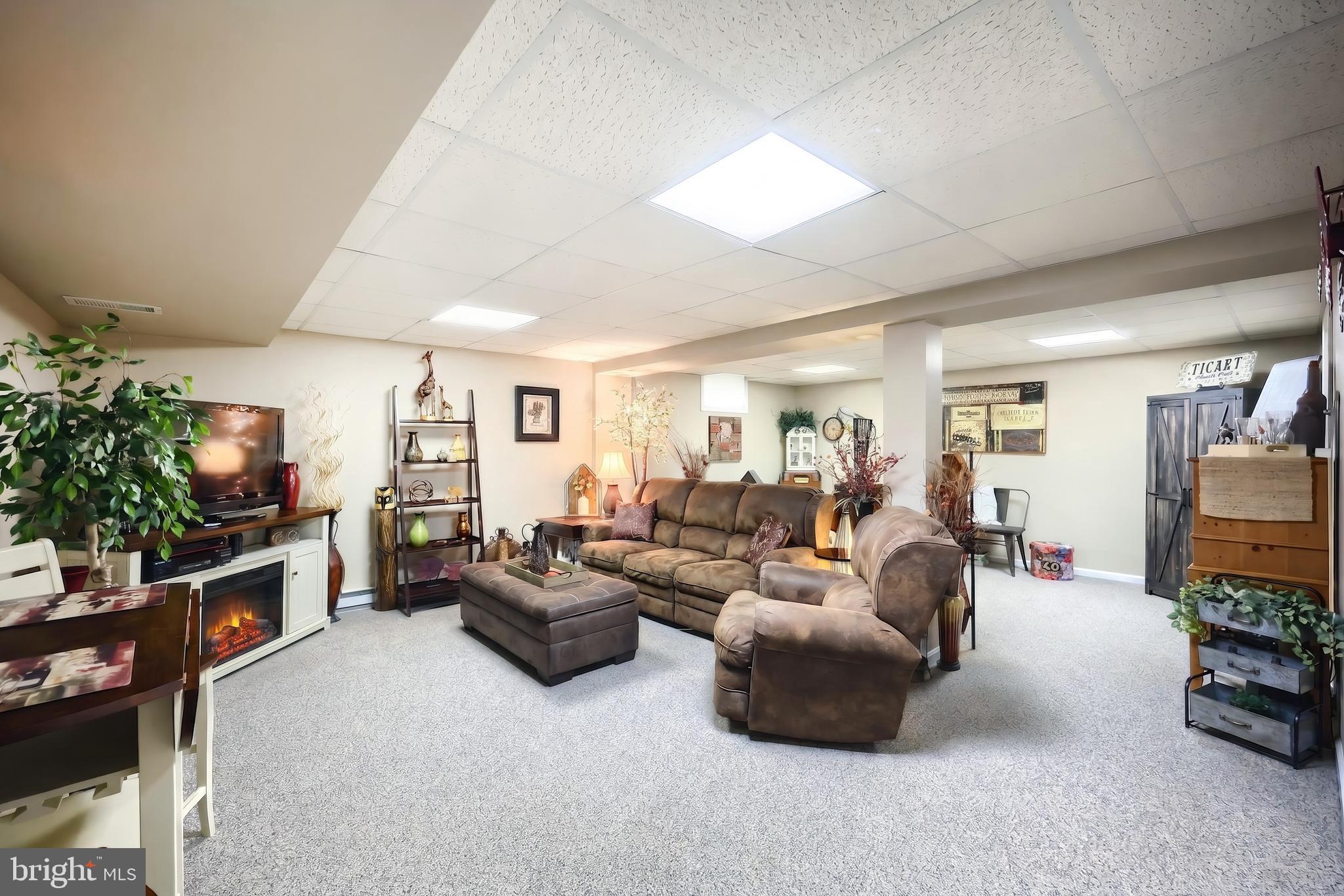 AVALONG ESTATES - Residential