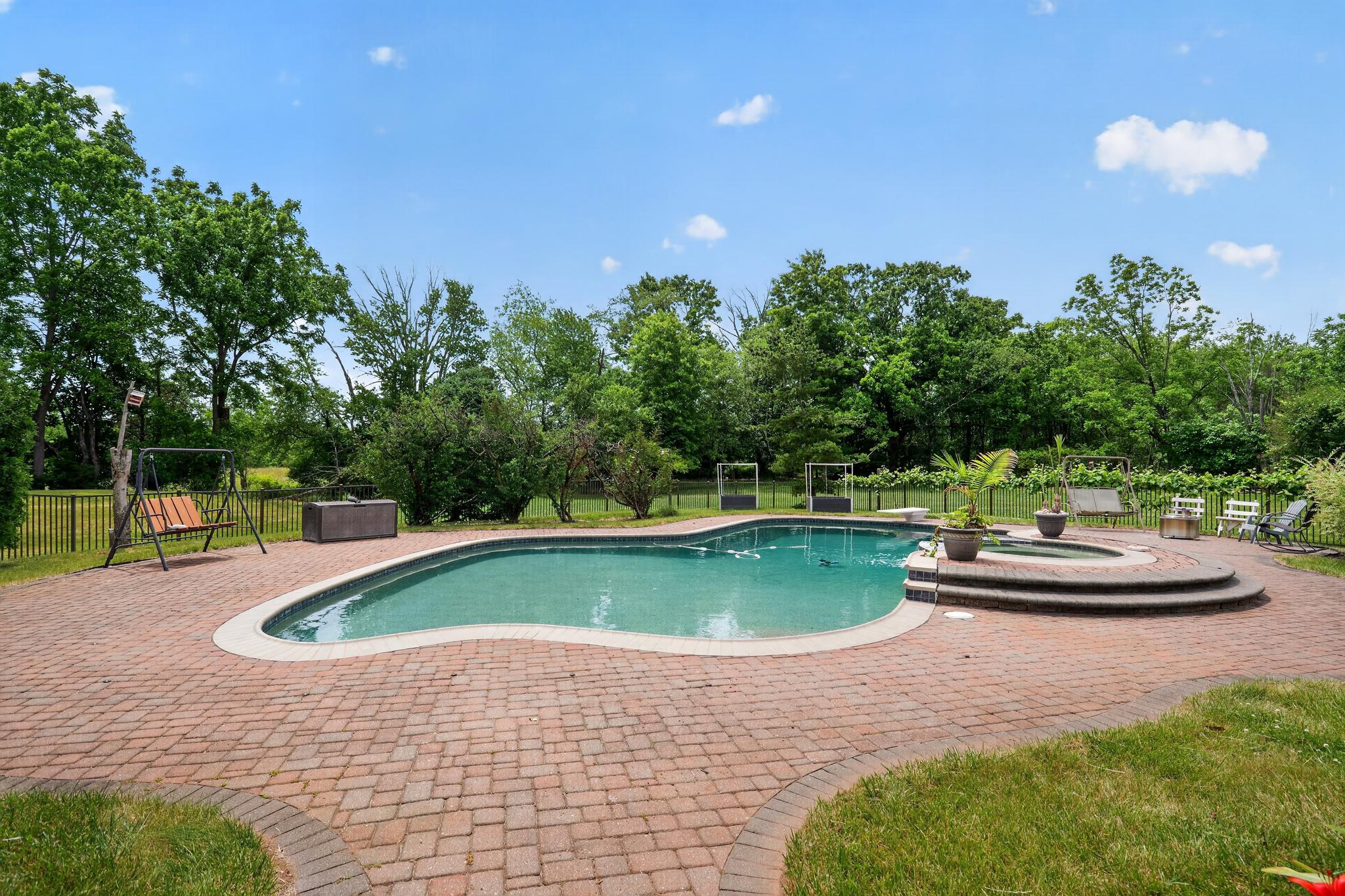 SADDLE WOOD ESTATE - Residential