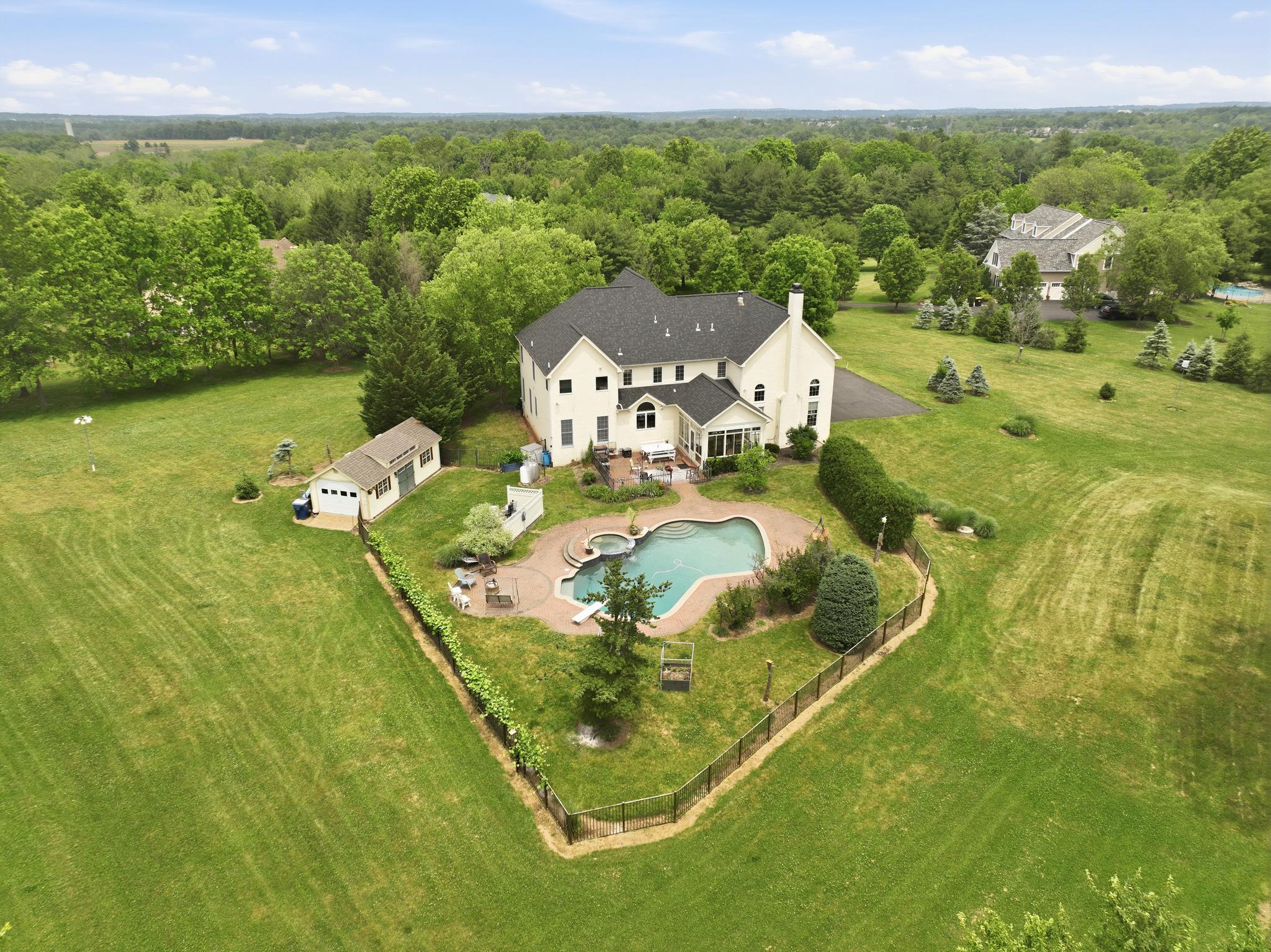 SADDLE WOOD ESTATE - Residential