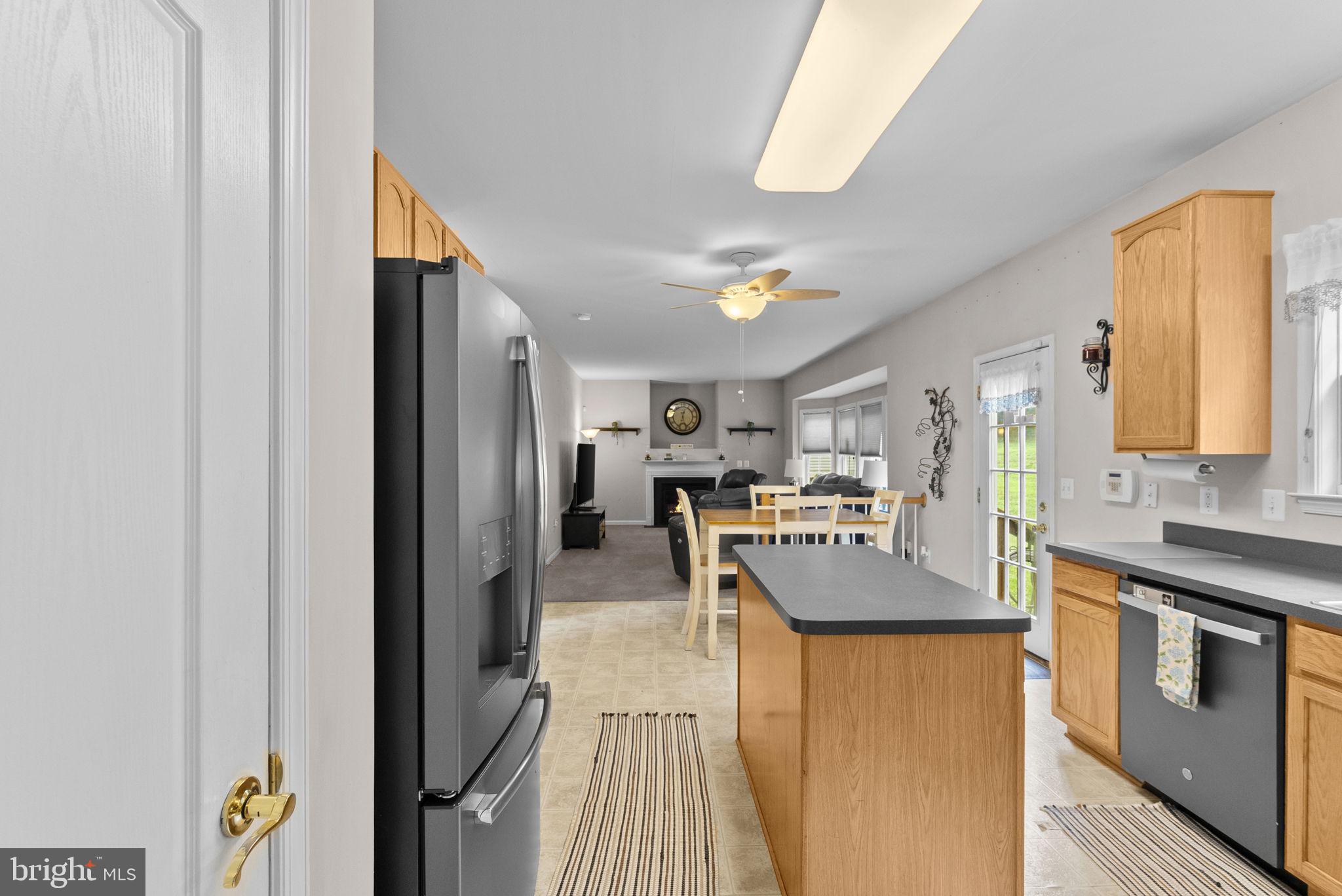 REDWOOD LAKES - Residential
