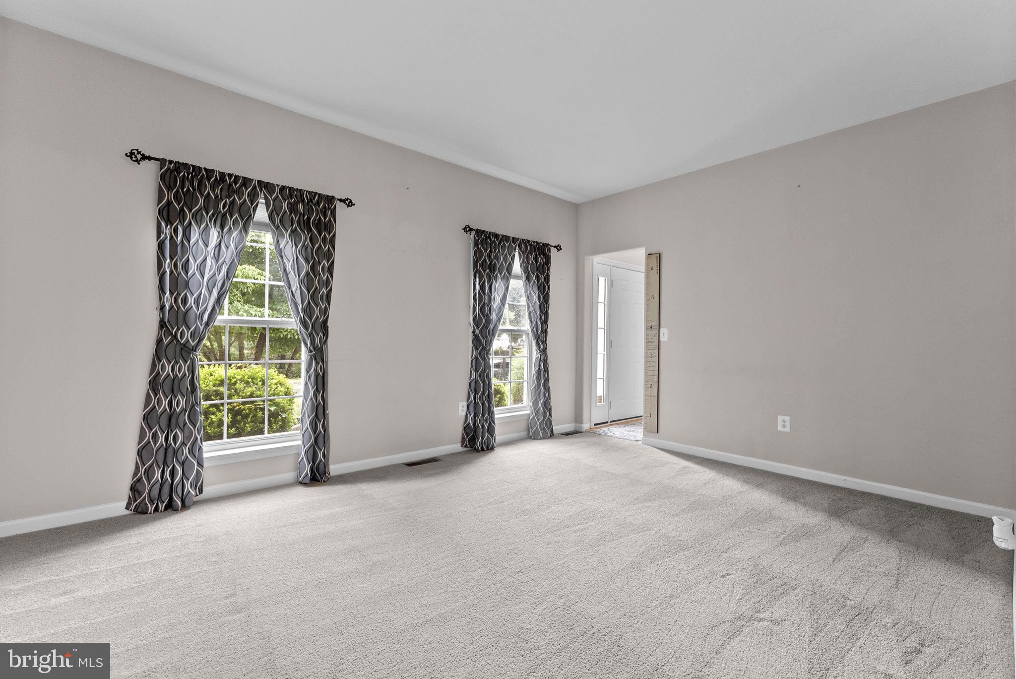 REDWOOD LAKES - Residential