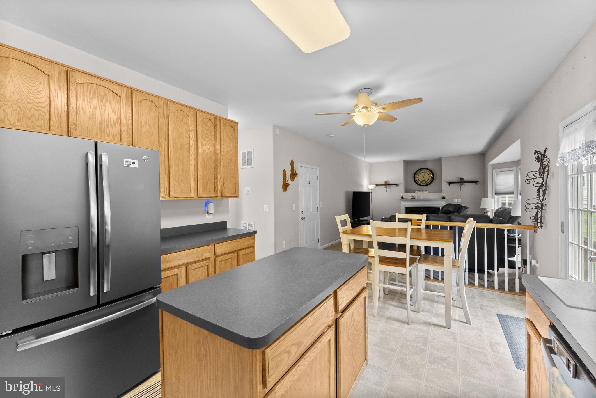 REDWOOD LAKES - Residential