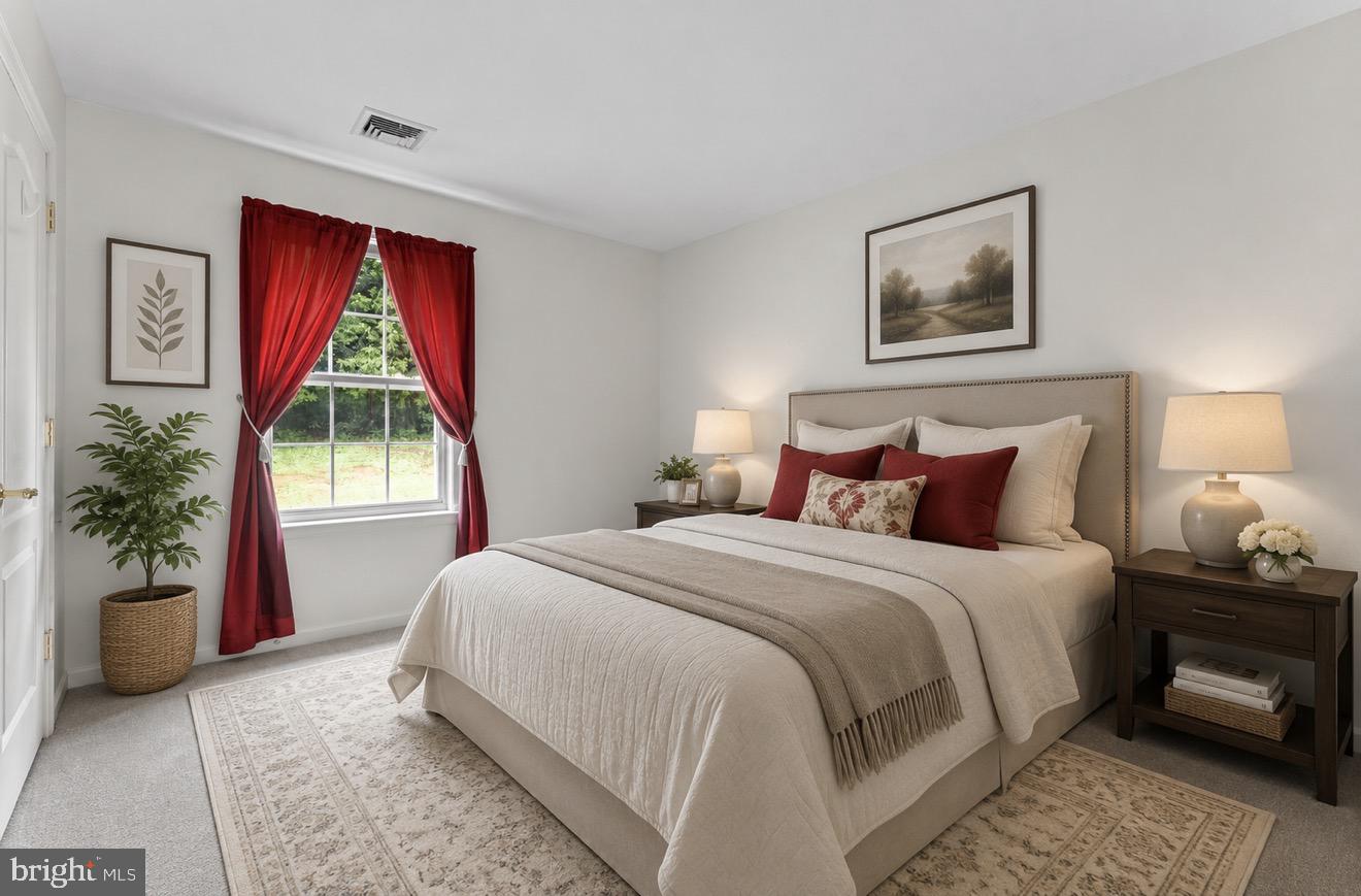 REDWOOD LAKES - Residential