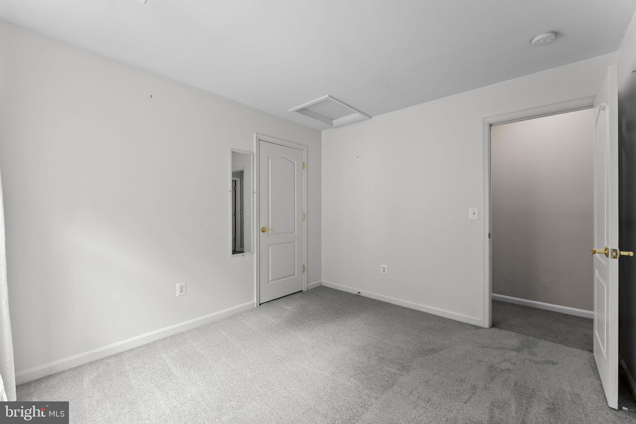REDWOOD LAKES - Residential