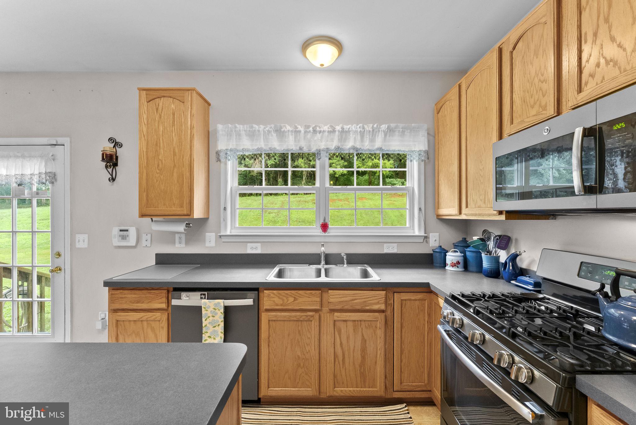REDWOOD LAKES - Residential