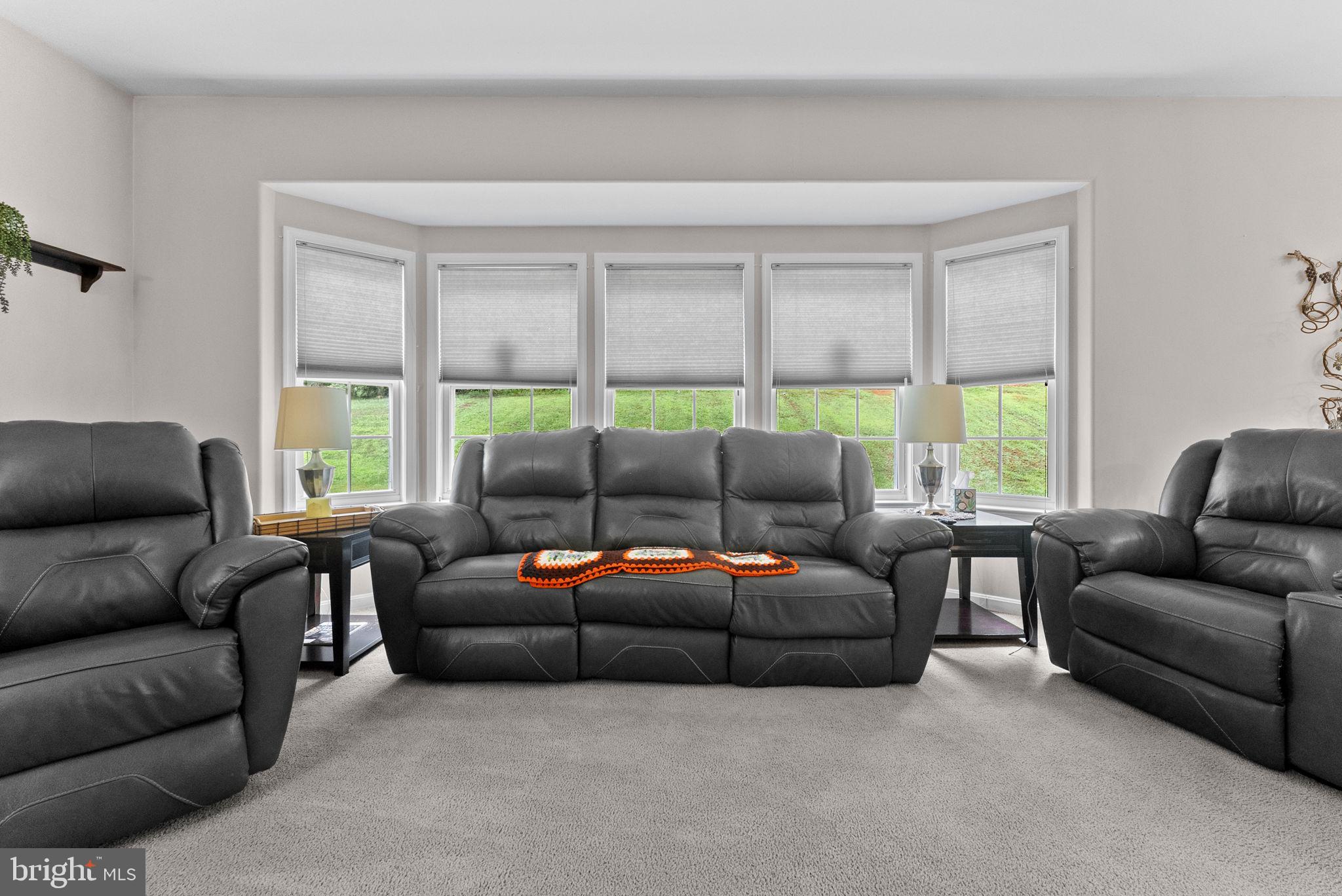 REDWOOD LAKES - Residential