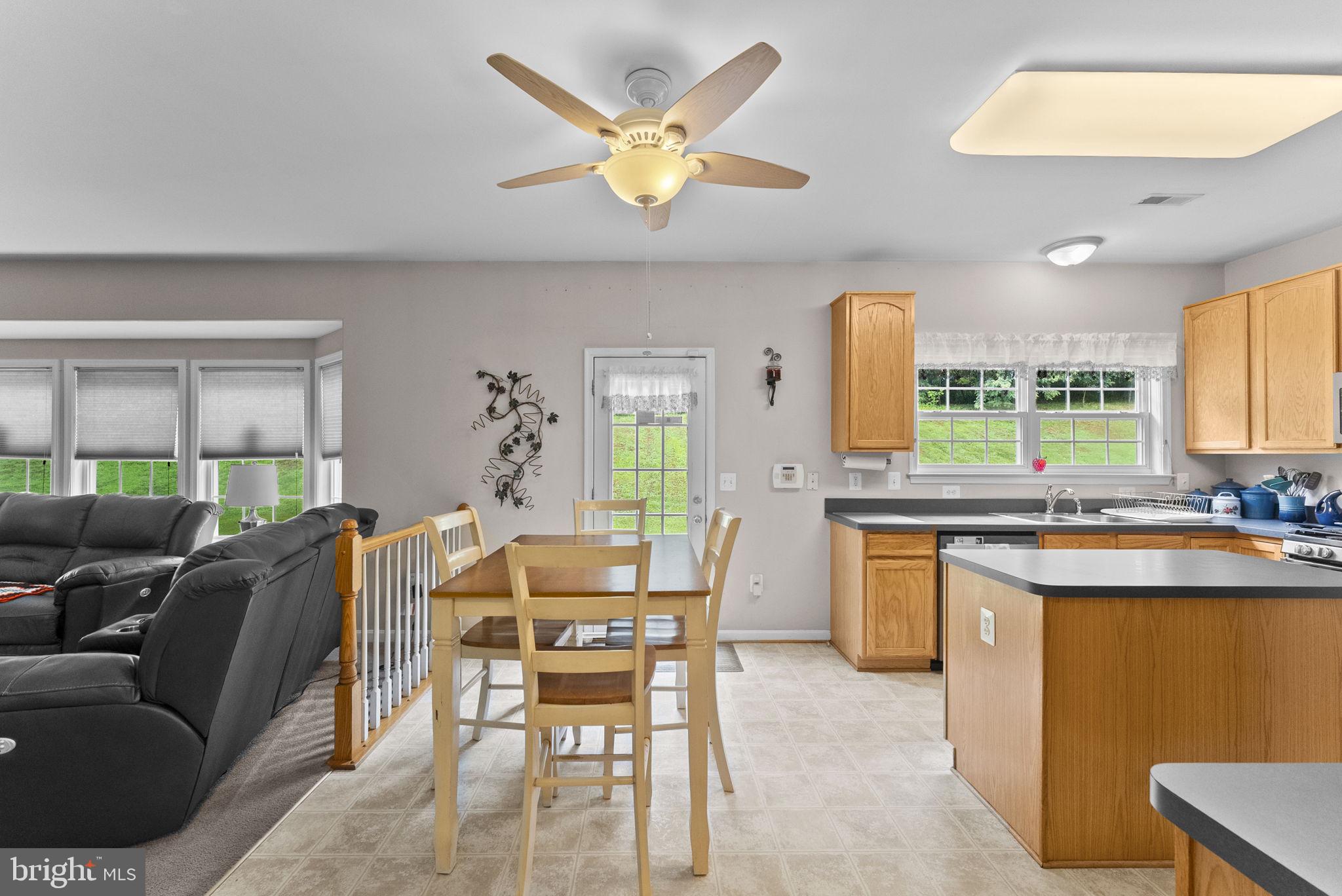 REDWOOD LAKES - Residential
