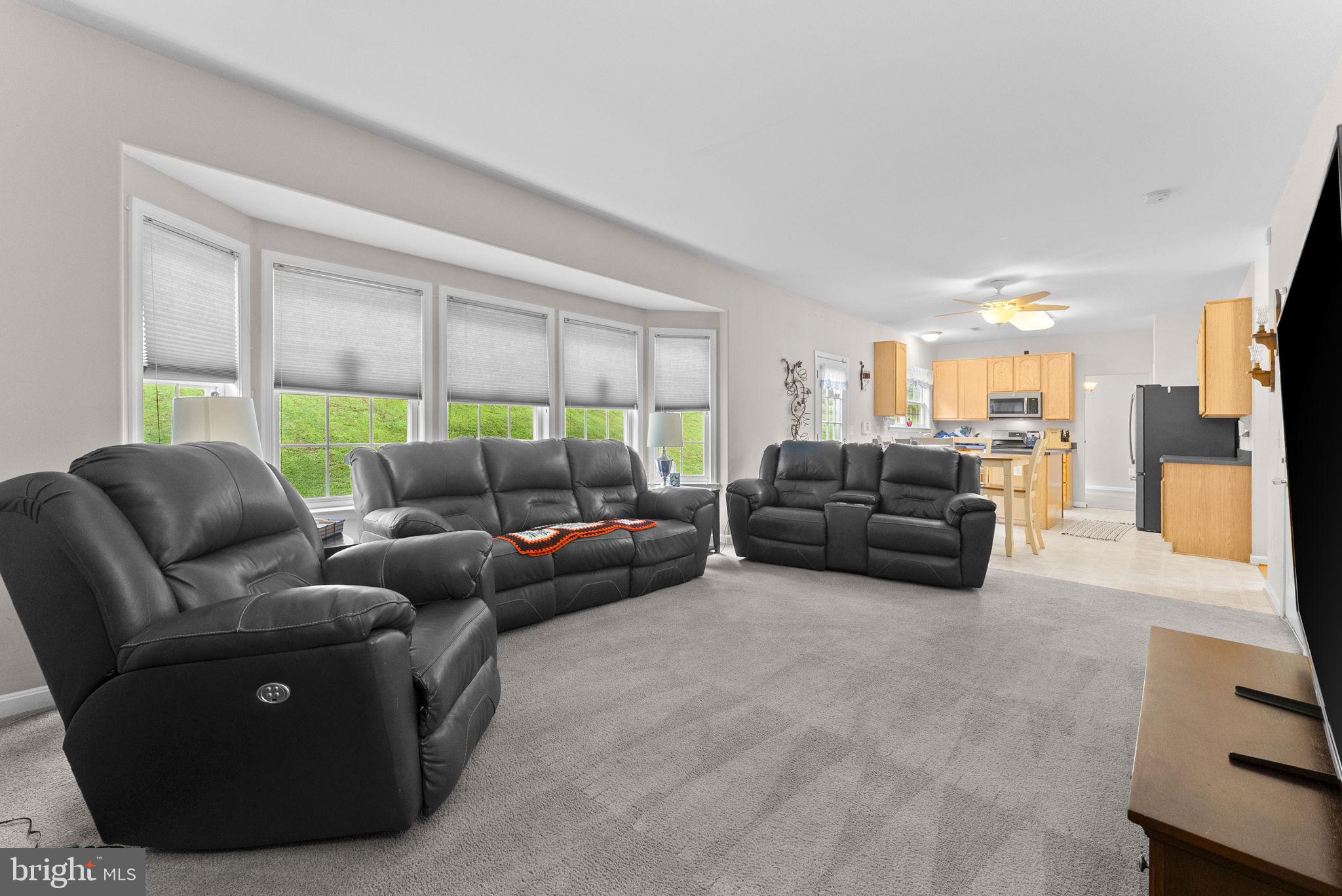 REDWOOD LAKES - Residential