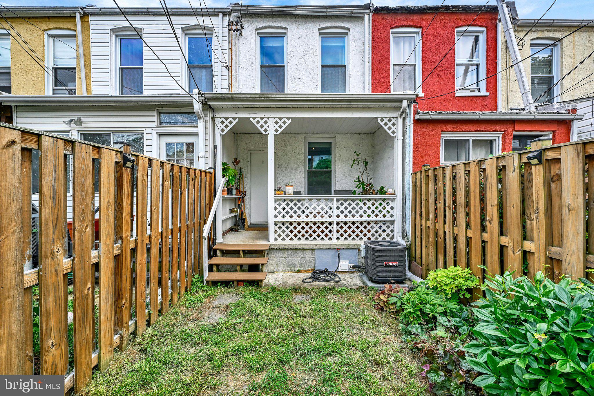 HAMPDEN HISTORIC DISTRICT - Residential