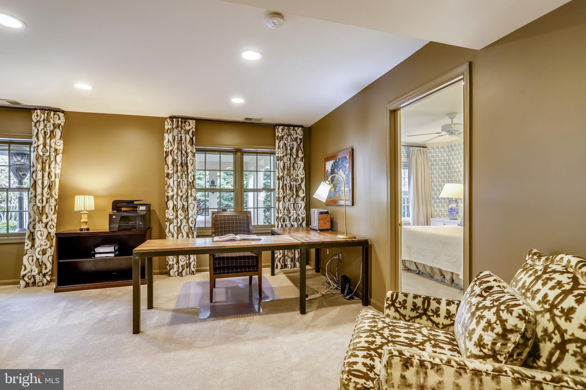 SHERWOOD FOREST - Residential
