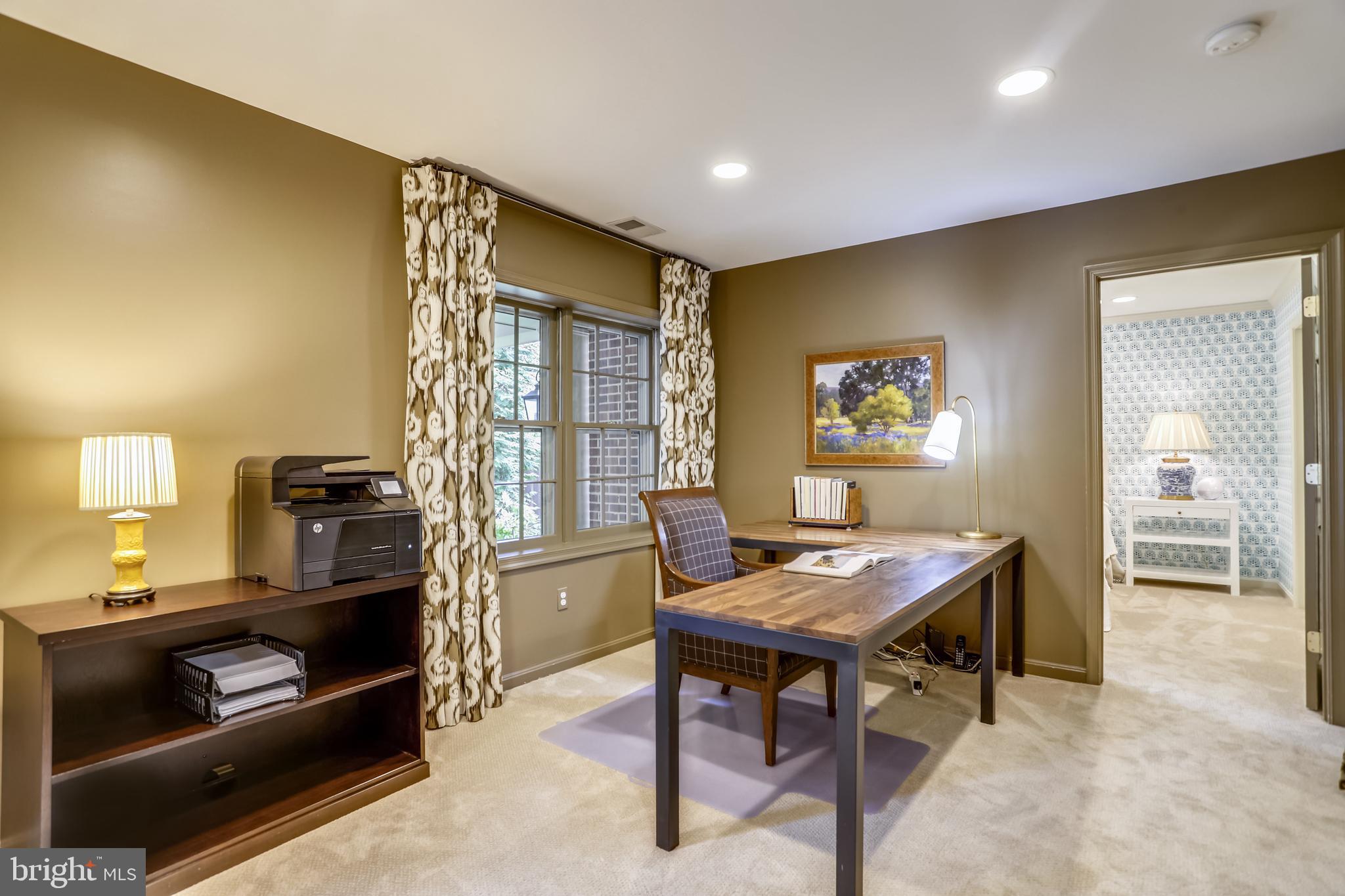 SHERWOOD FOREST - Residential
