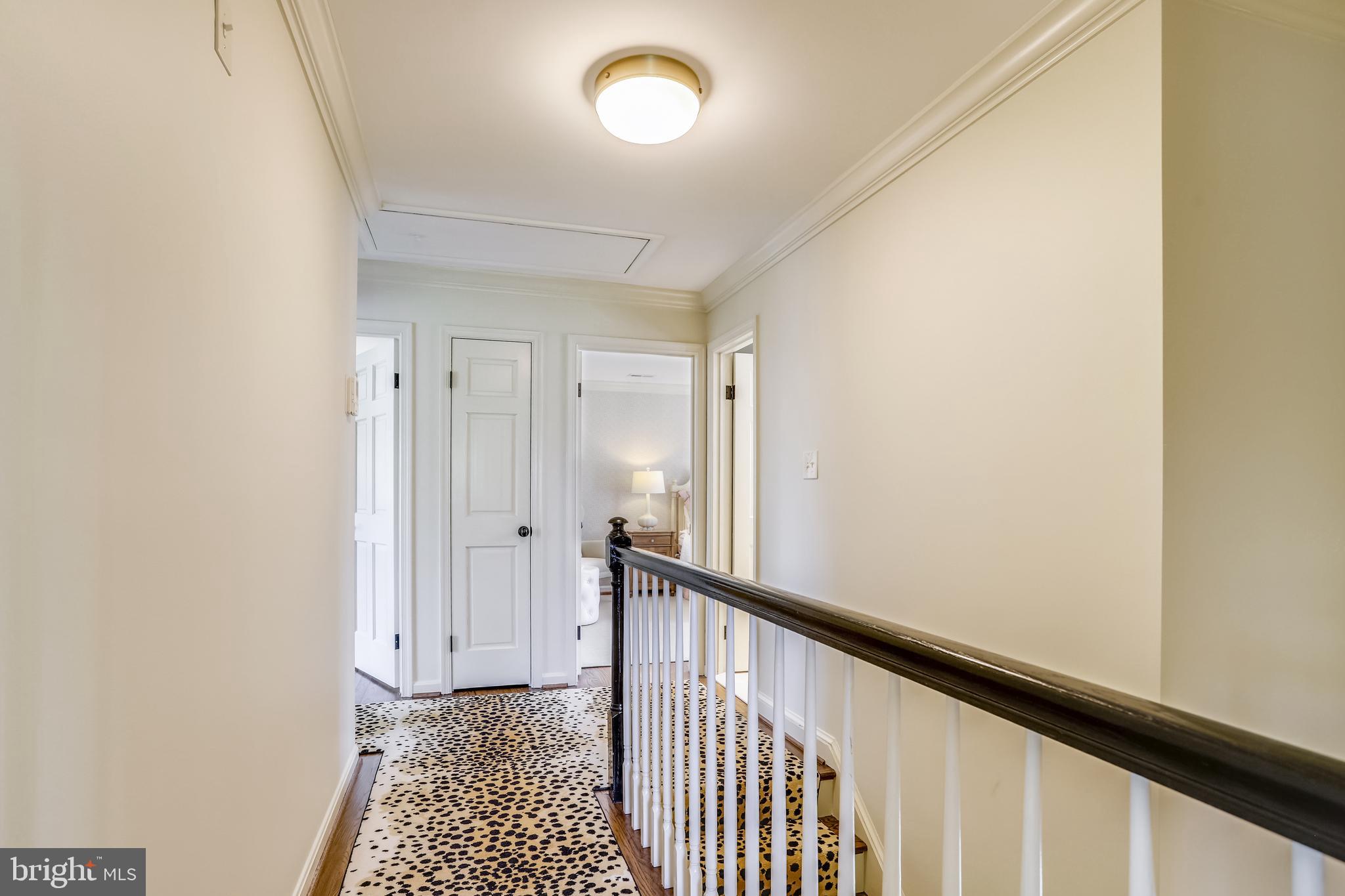SHERWOOD FOREST - Residential