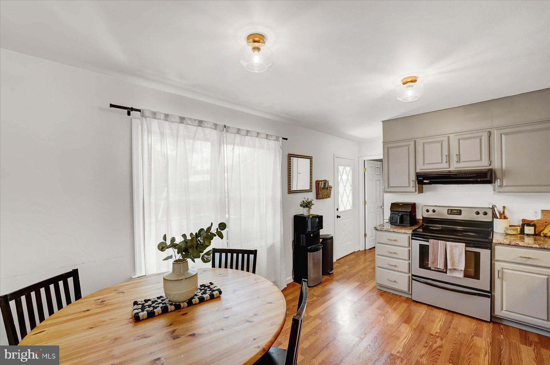 PLEASANT HILLS - Residential