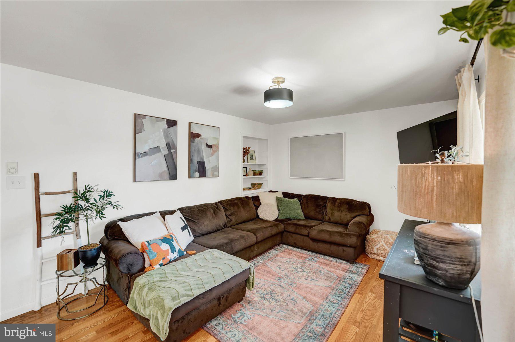 PLEASANT HILLS - Residential