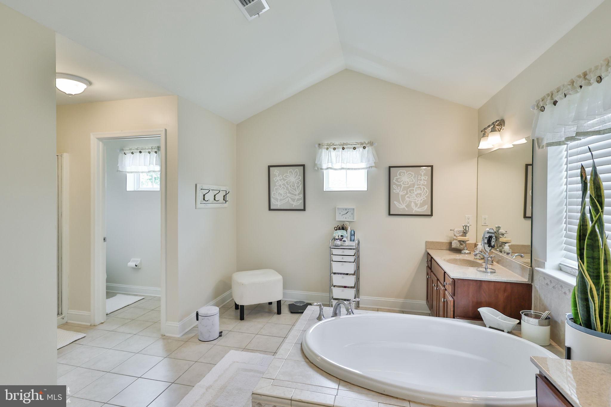 RIVERVIEW ESTATES - Residential