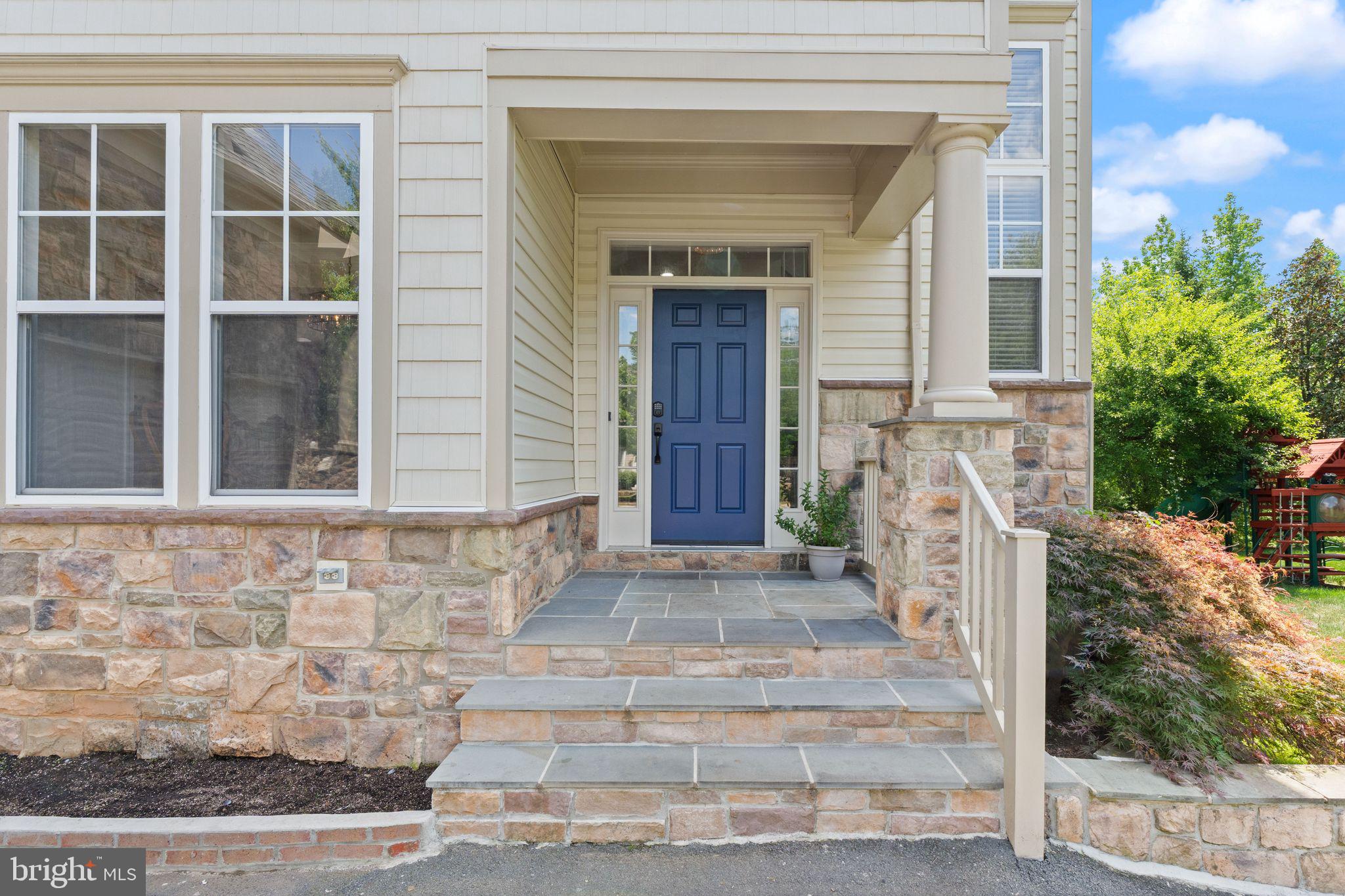 VICTORY LAKES - Residential