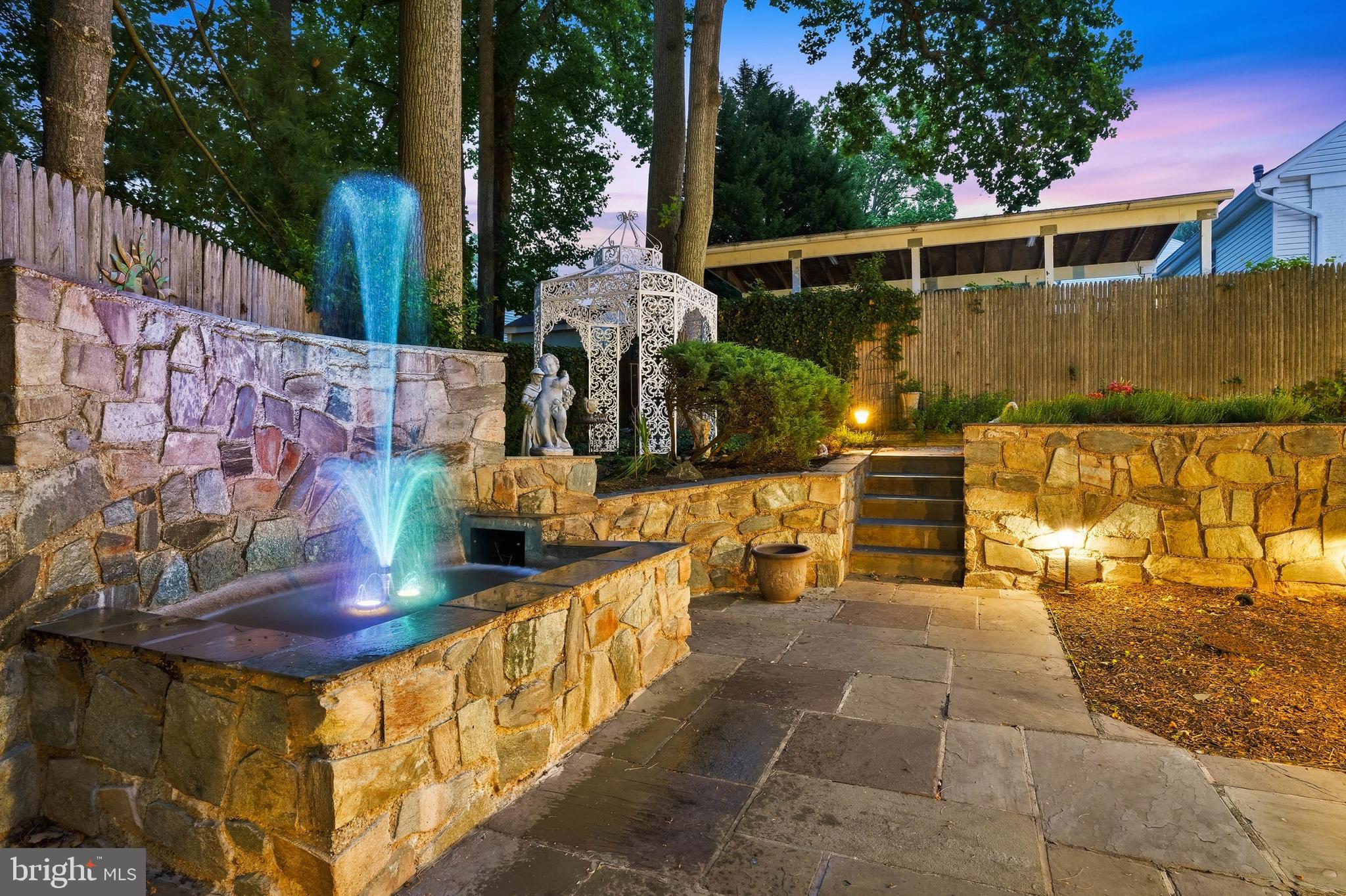 COLLEGE GARDENS - Residential