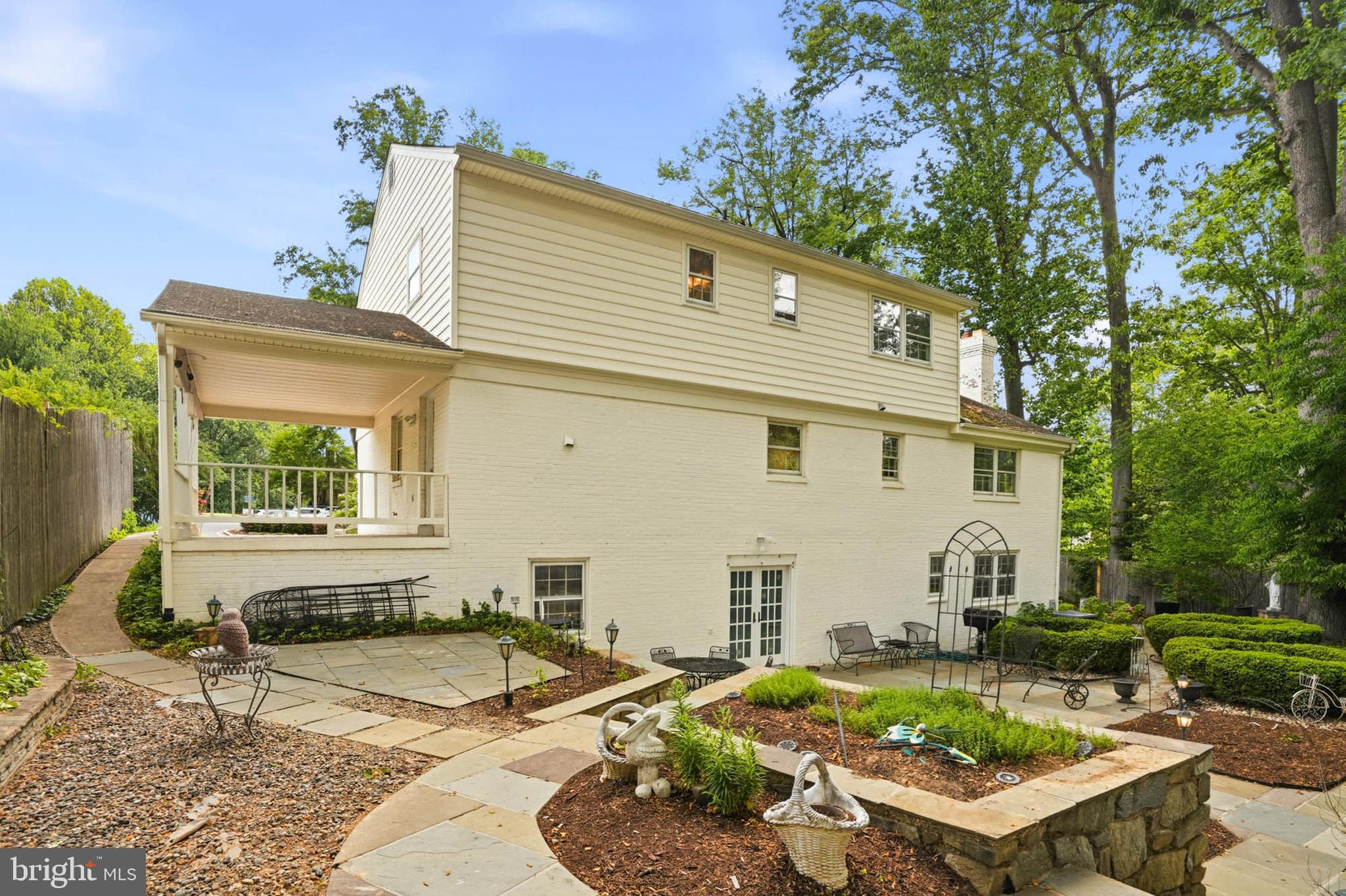 COLLEGE GARDENS - Residential