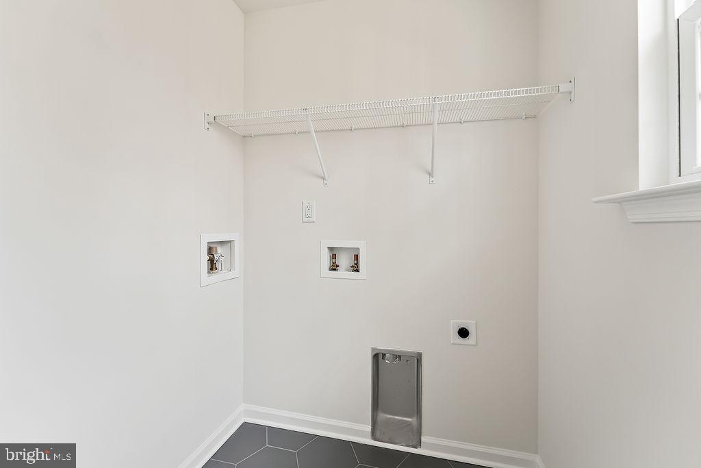 WOODLYN ACRES - Residential