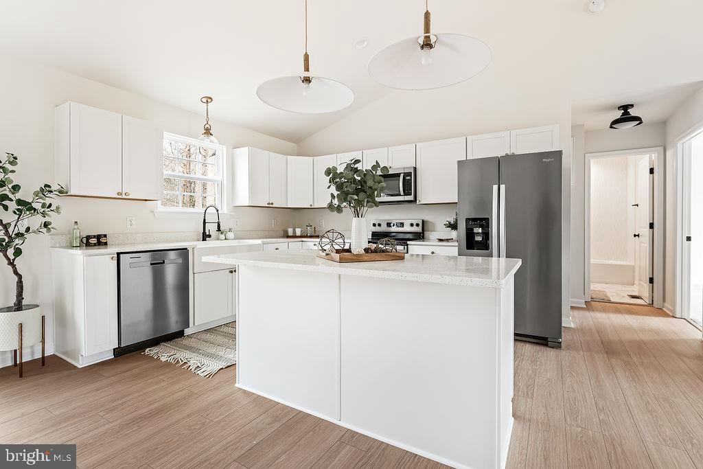 WOODLYN ACRES - Residential