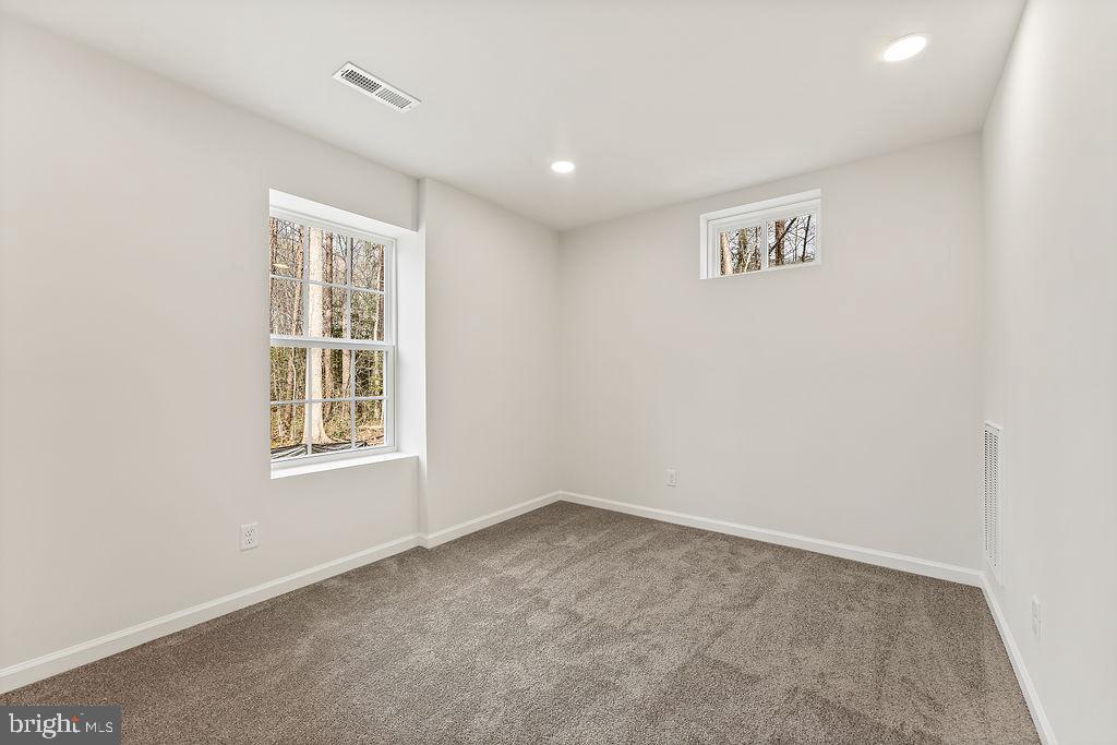 WOODLYN ACRES - Residential
