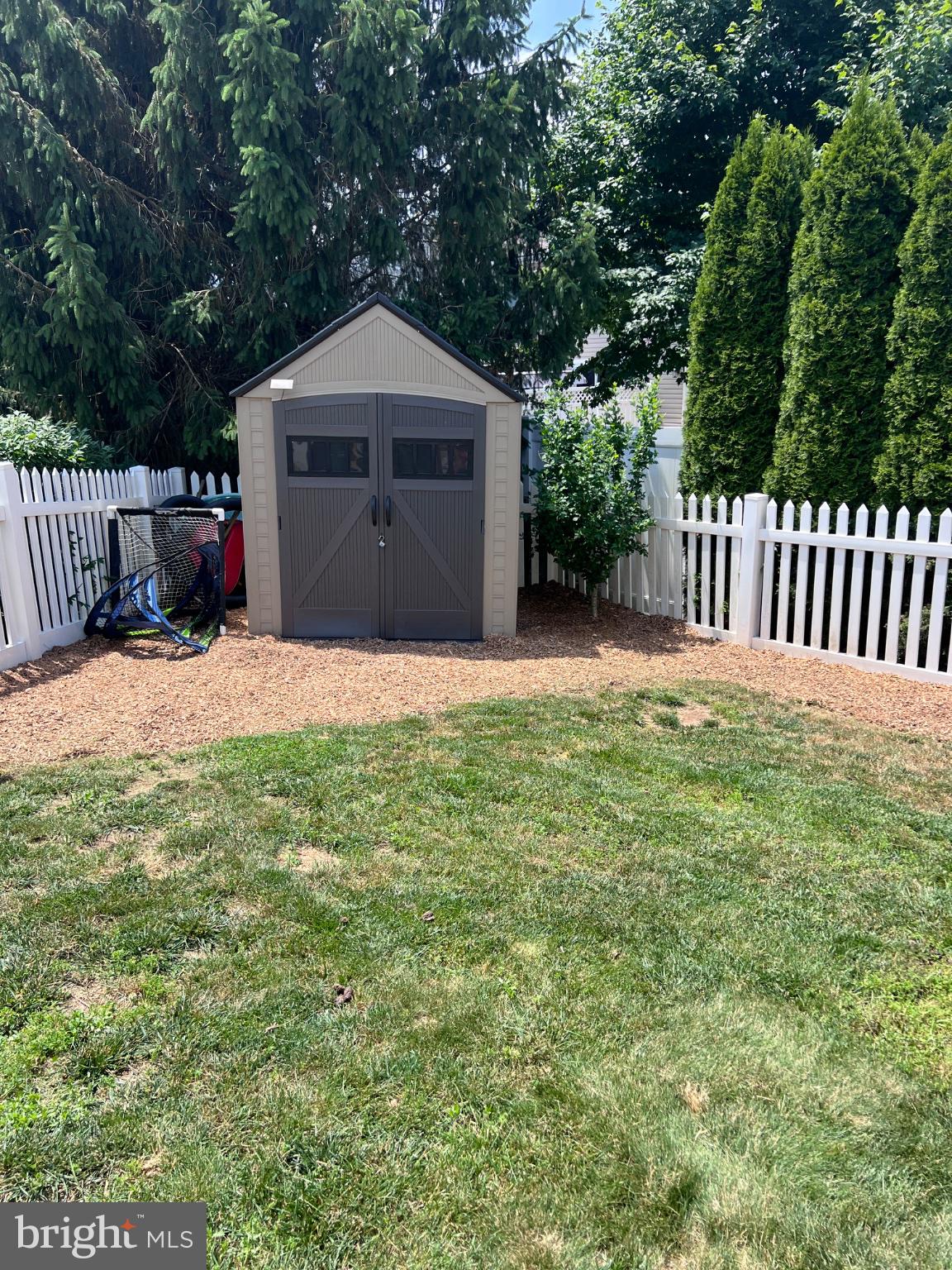 MONTGOMERY MEADOWS - Residential