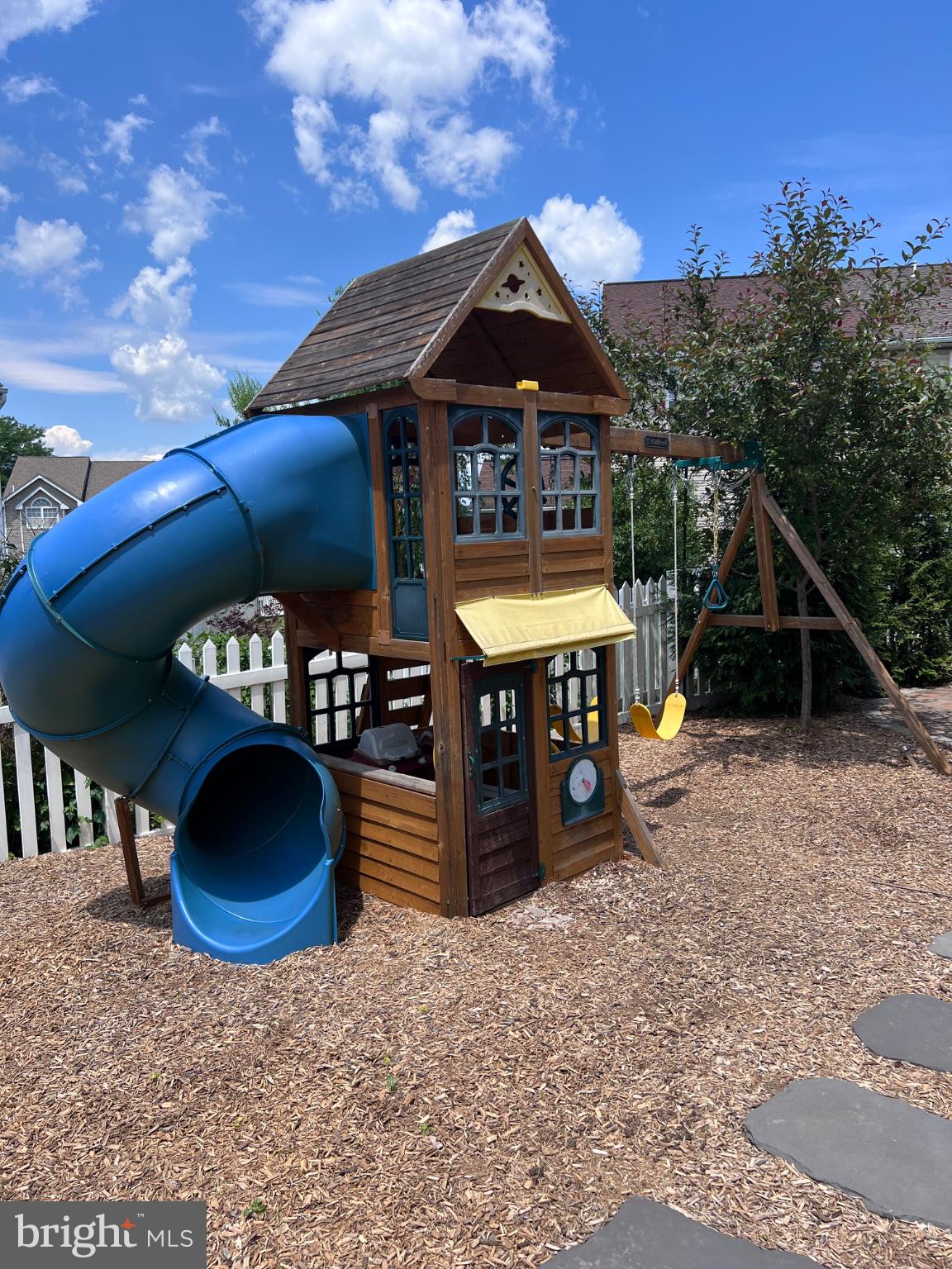 MONTGOMERY MEADOWS - Residential