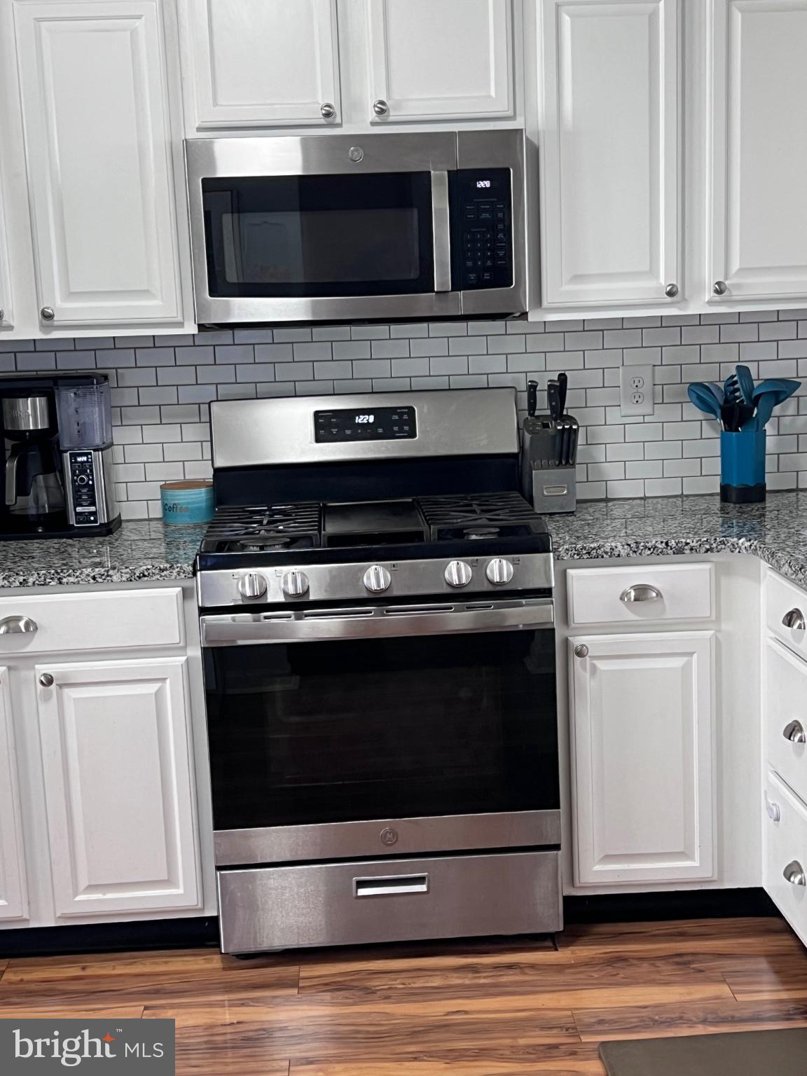MONTGOMERY MEADOWS - Residential