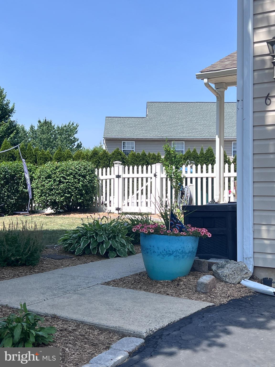 MONTGOMERY MEADOWS - Residential