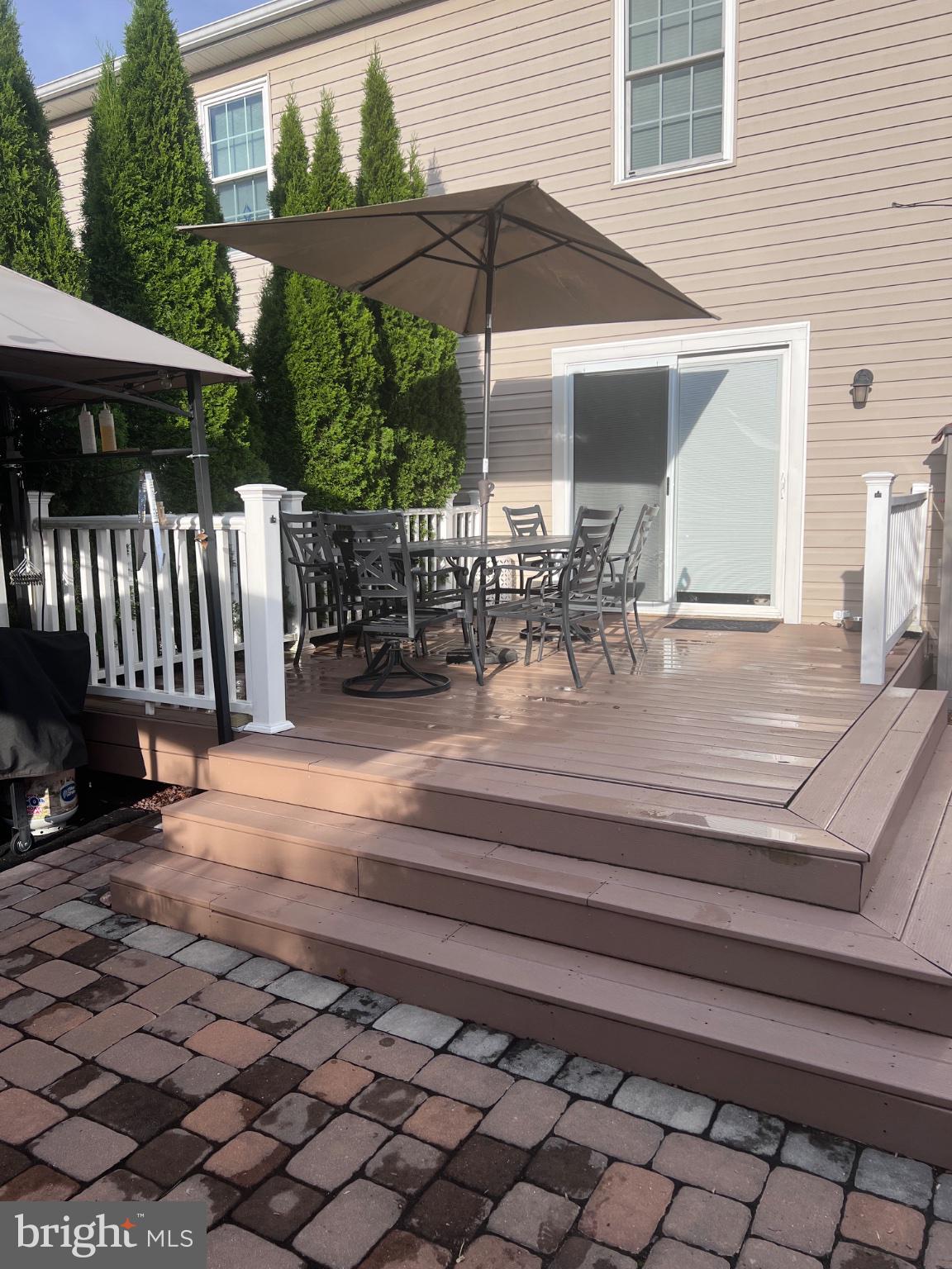 MONTGOMERY MEADOWS - Residential