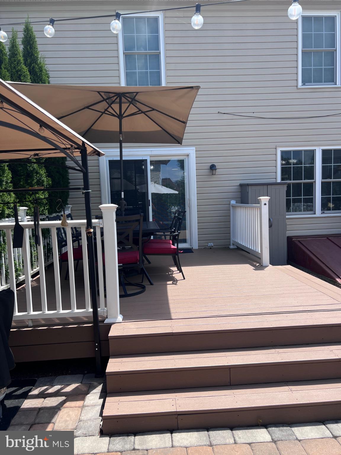 MONTGOMERY MEADOWS - Residential