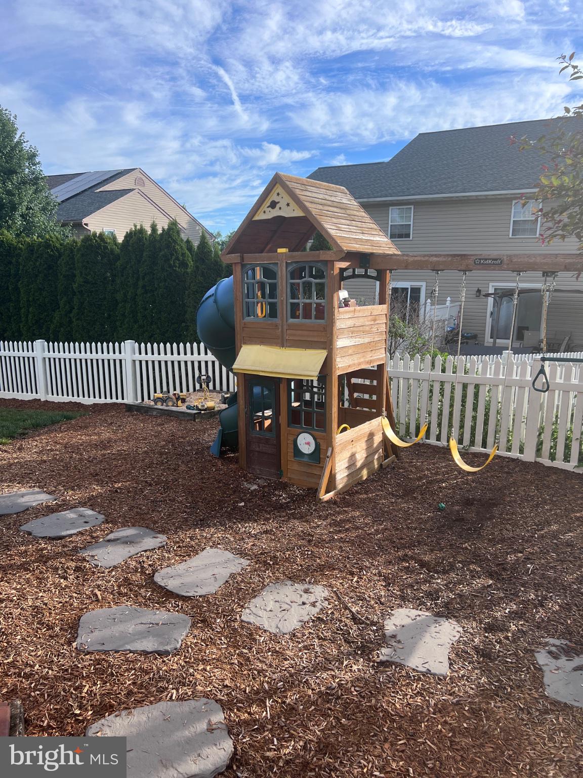 MONTGOMERY MEADOWS - Residential