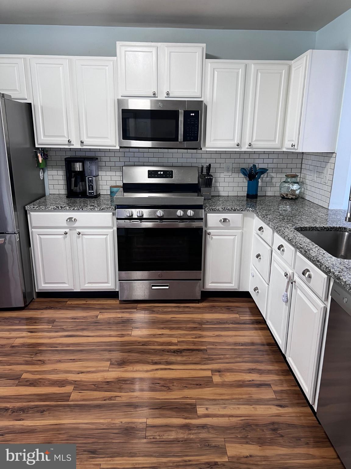 MONTGOMERY MEADOWS - Residential