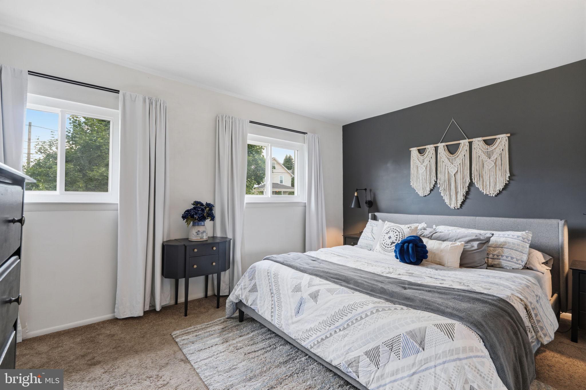 ACORN HILL - Residential