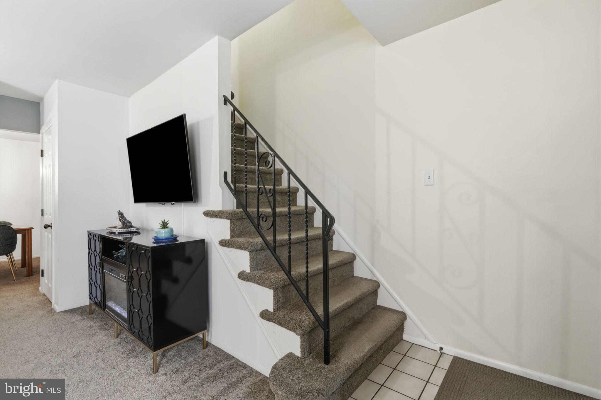 ACORN HILL - Residential