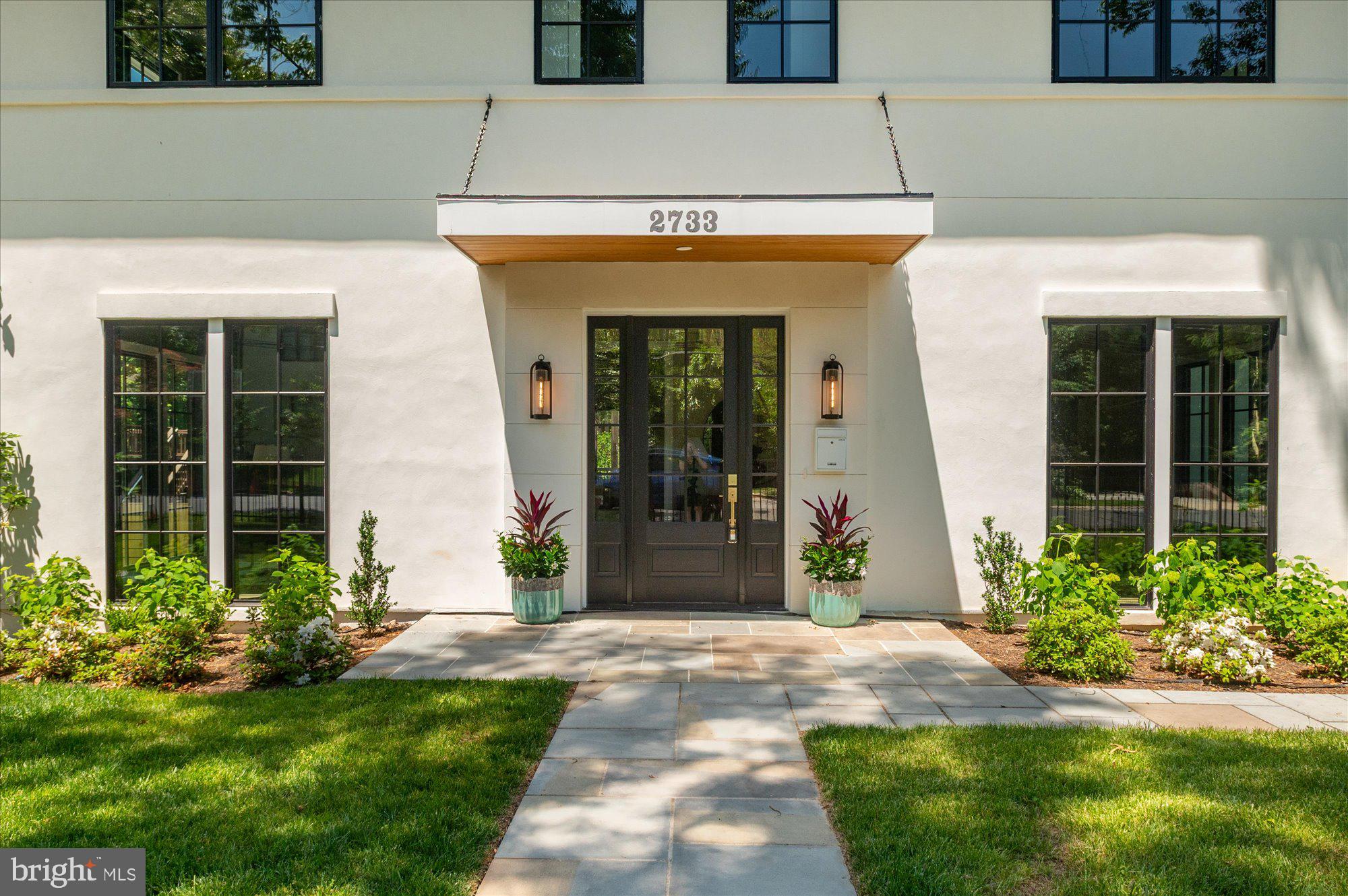 FOREST HILLS - Residential